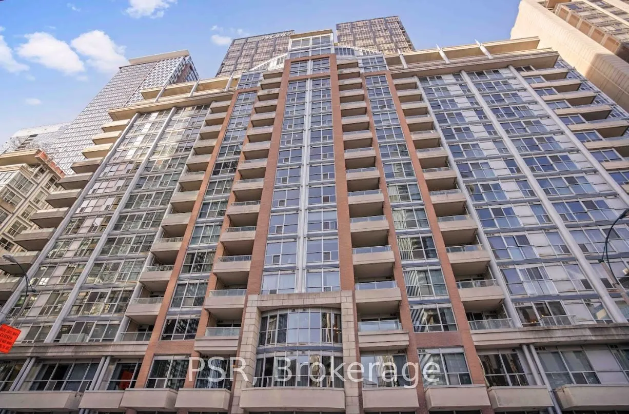 250 Wellington Street W, #1536