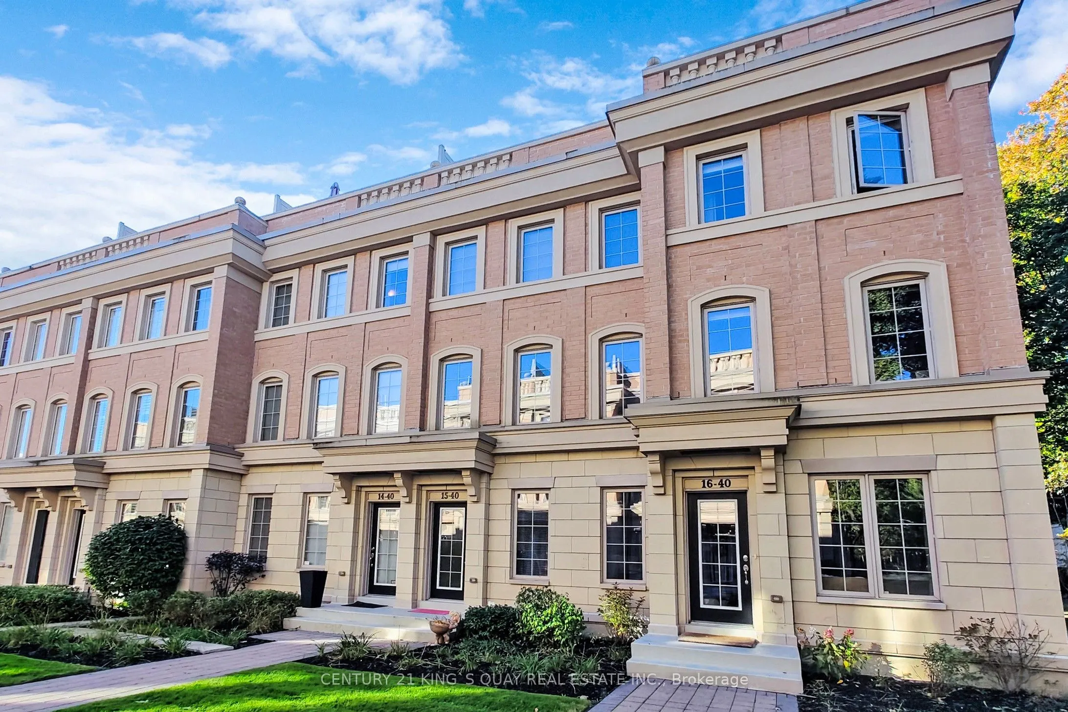 40 Hargrave Lane, #15