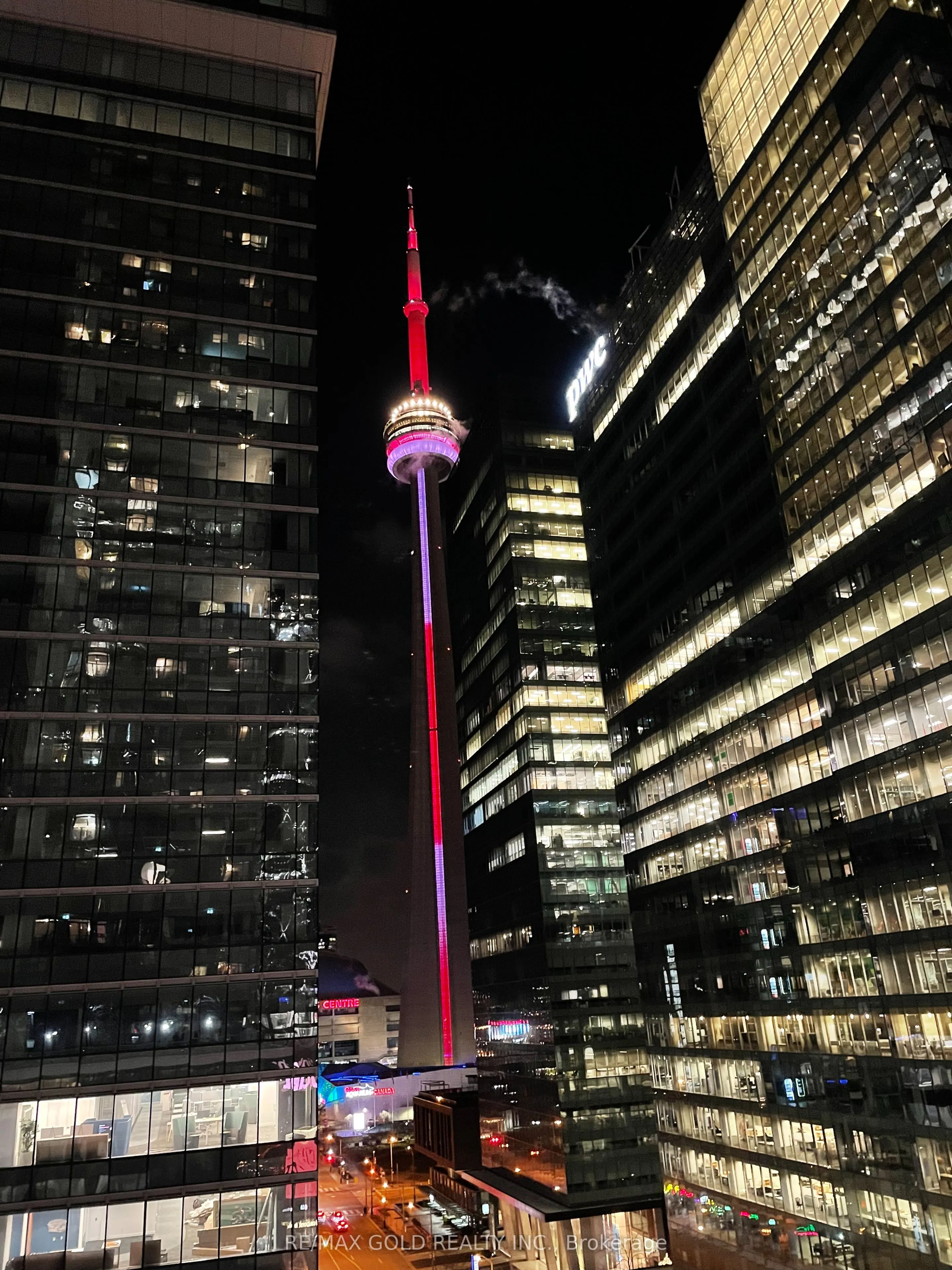55 Bremner Boulevard #2811