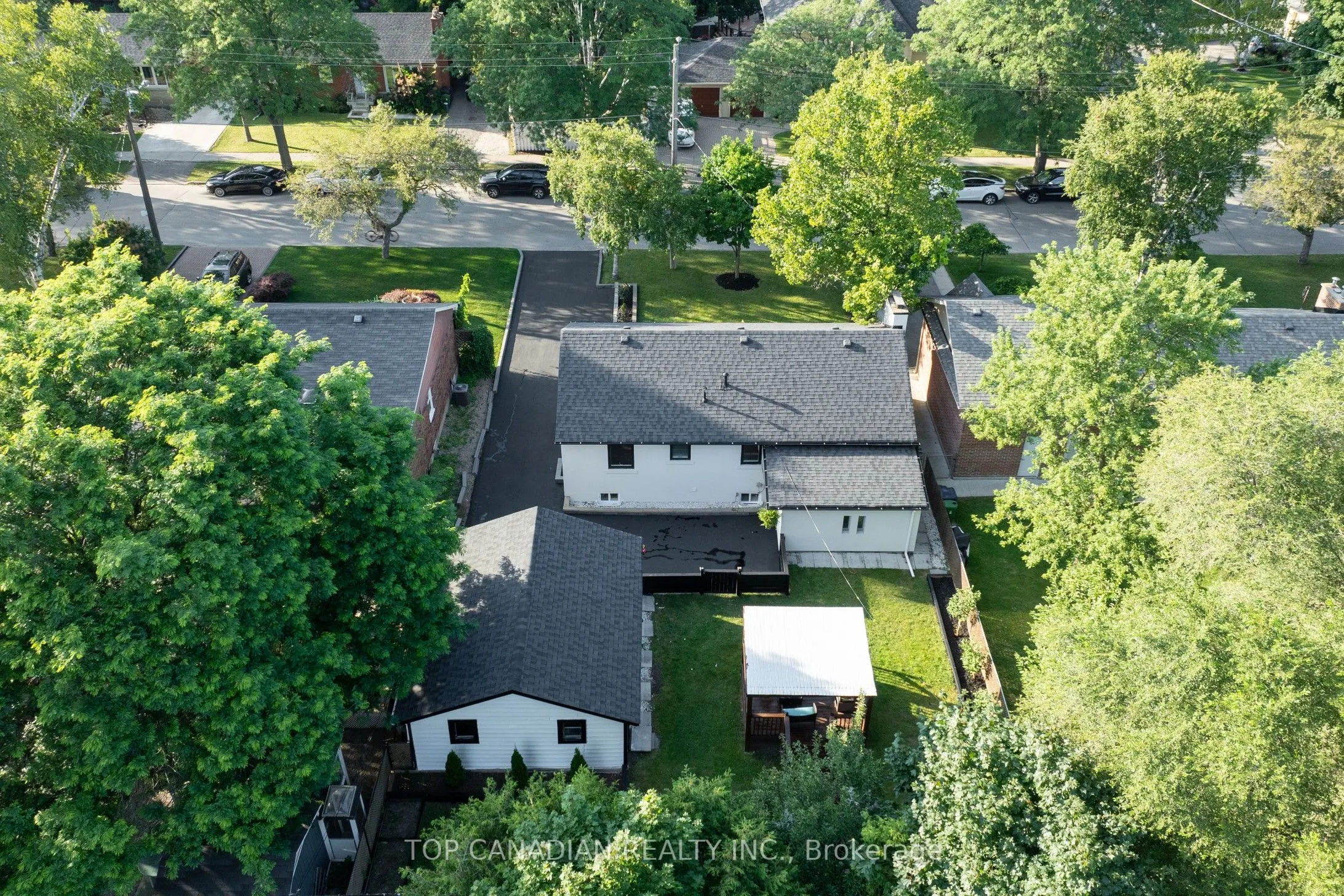 11 Kenton Drive