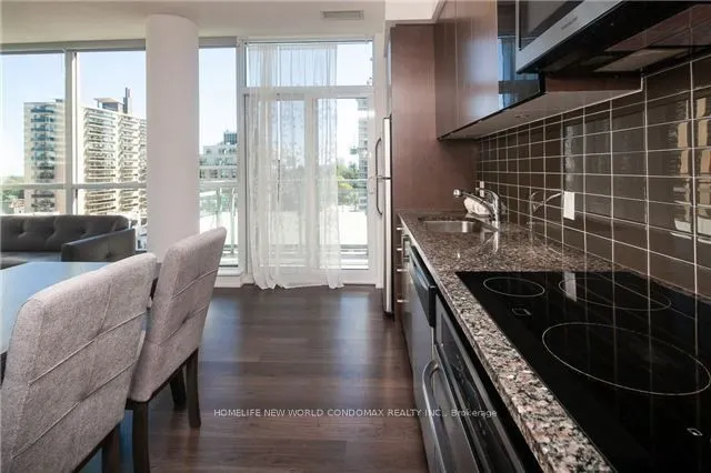 98 Lillian Street, #719