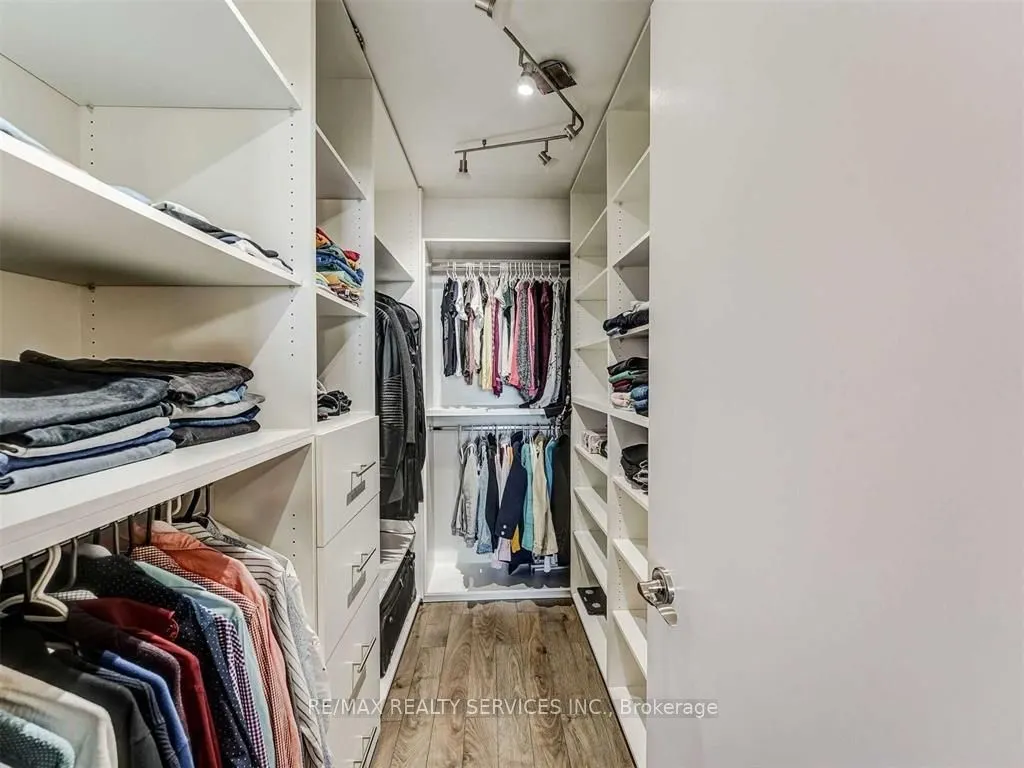 135 Antibes Drive, #1201