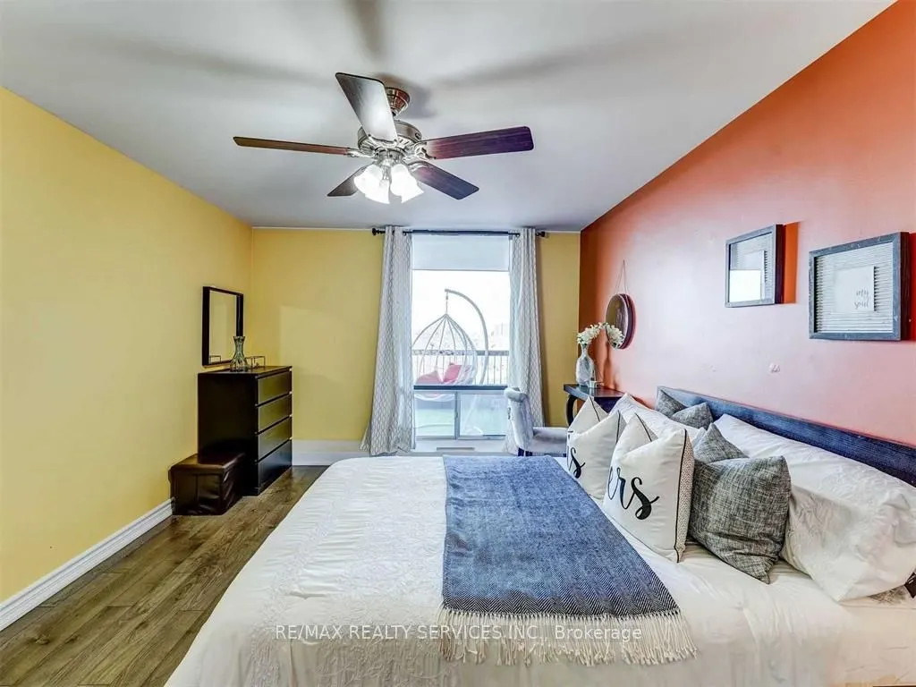 135 Antibes Drive, #1201