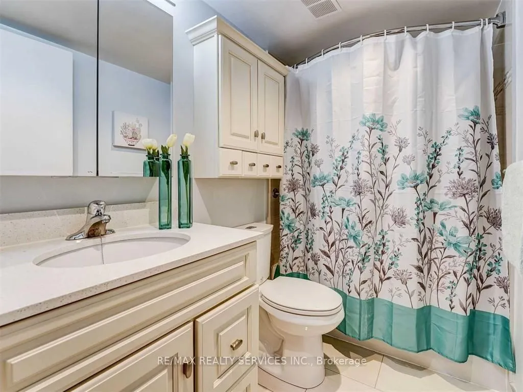 135 Antibes Drive, #1201
