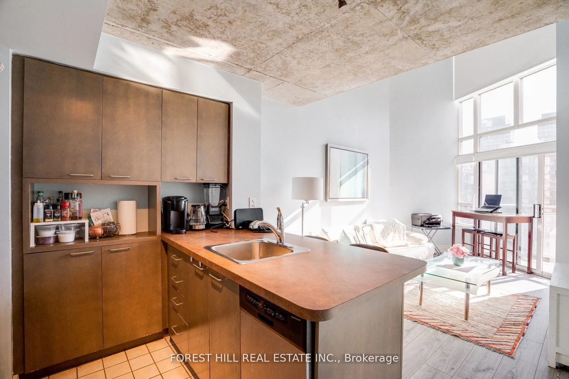 255 Richmond Street E, #824