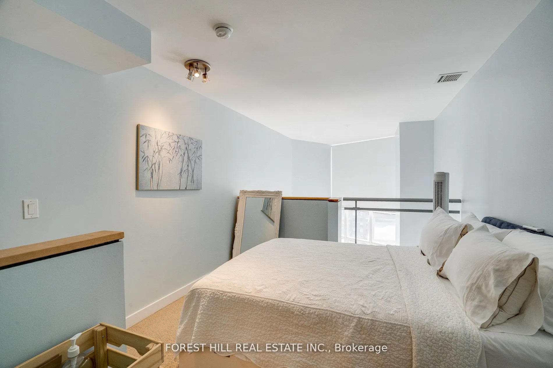 255 Richmond Street E, #824
