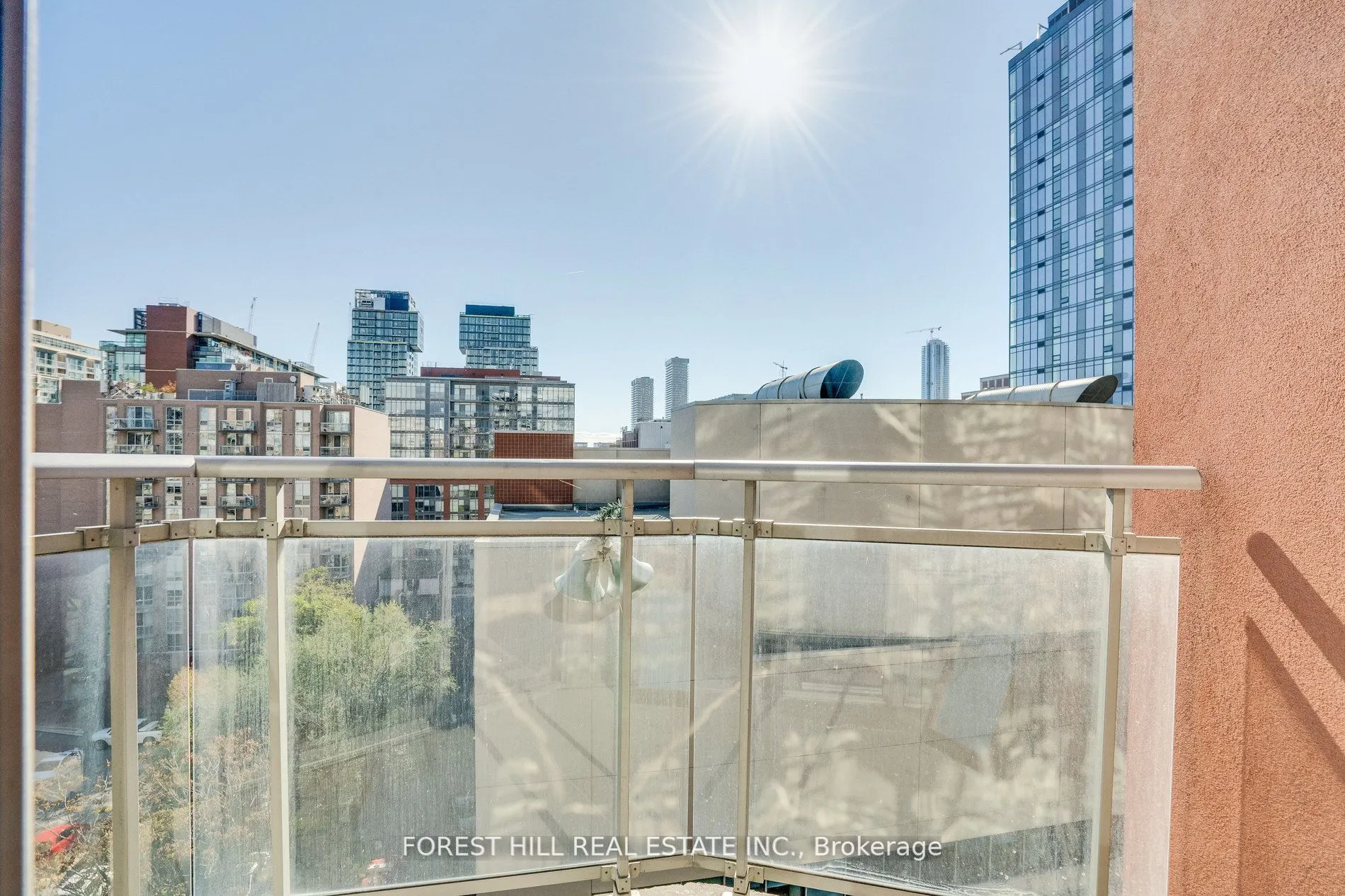 255 Richmond Street E, #824
