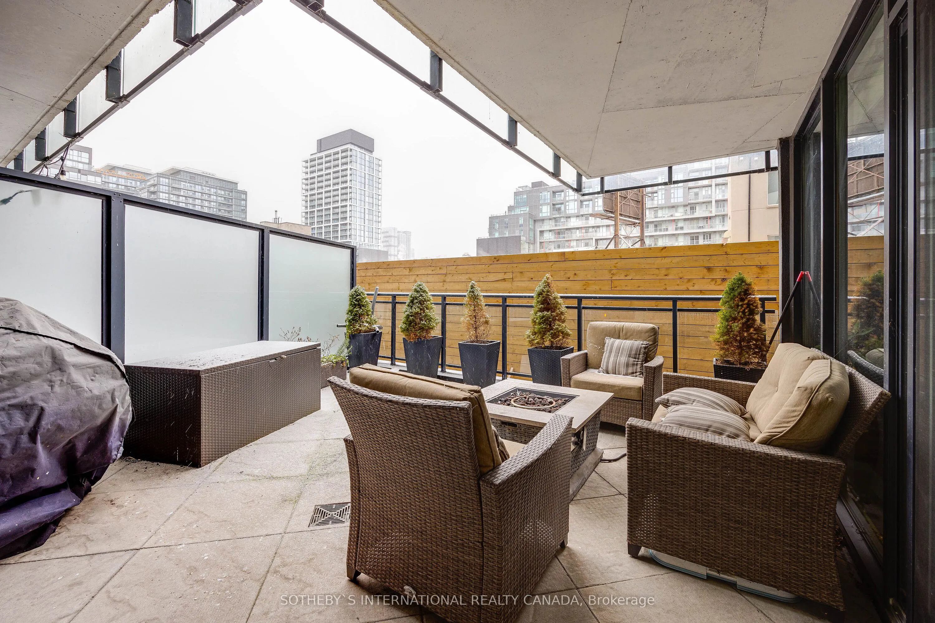 318 King Street E #202