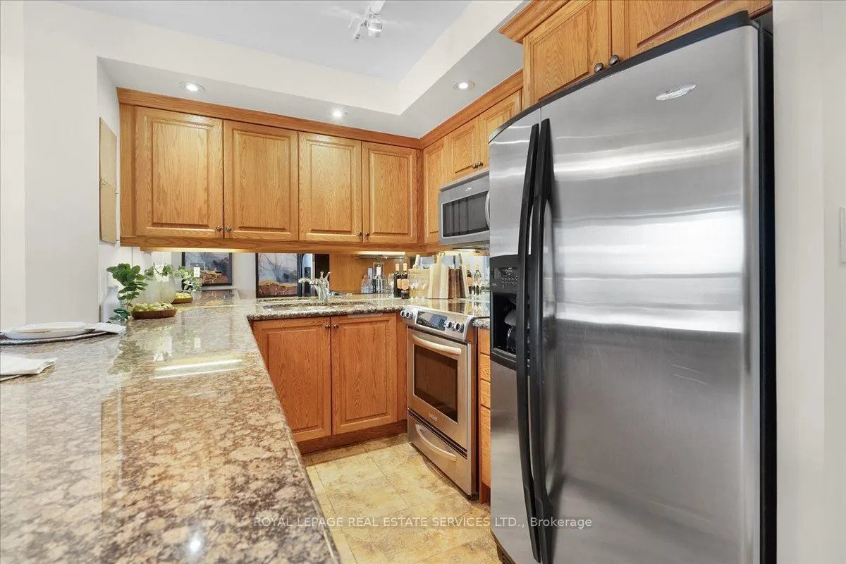900 Mount Pleasant Road, #1108