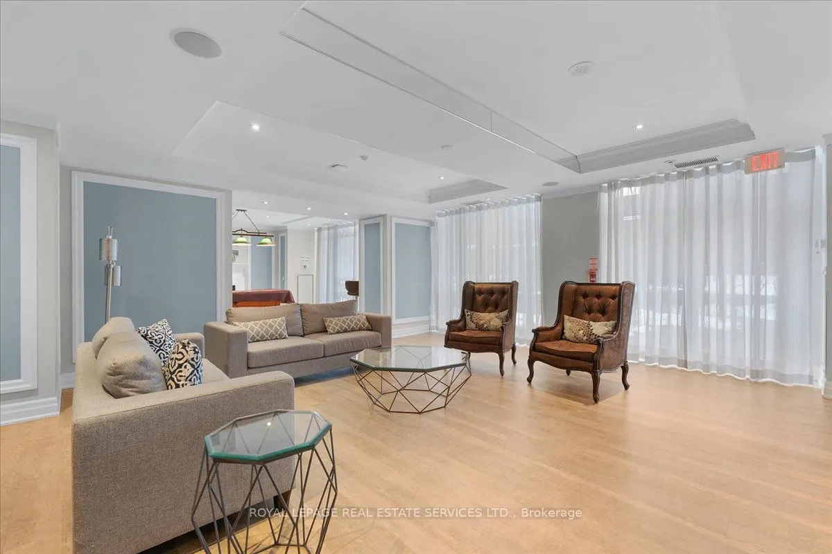 900 Mount Pleasant Road, #1108