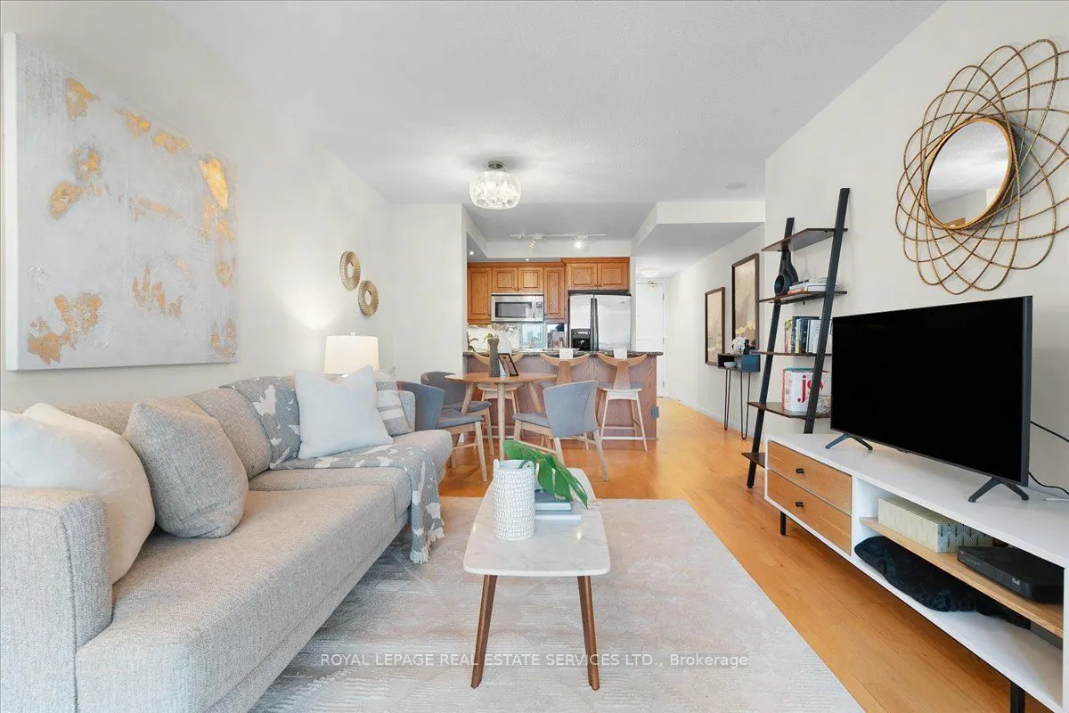 900 Mount Pleasant Road, #1108