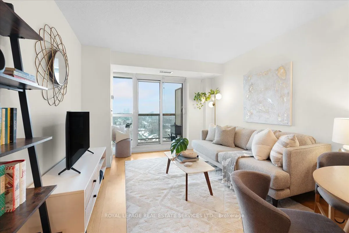900 Mount Pleasant Road, #1108