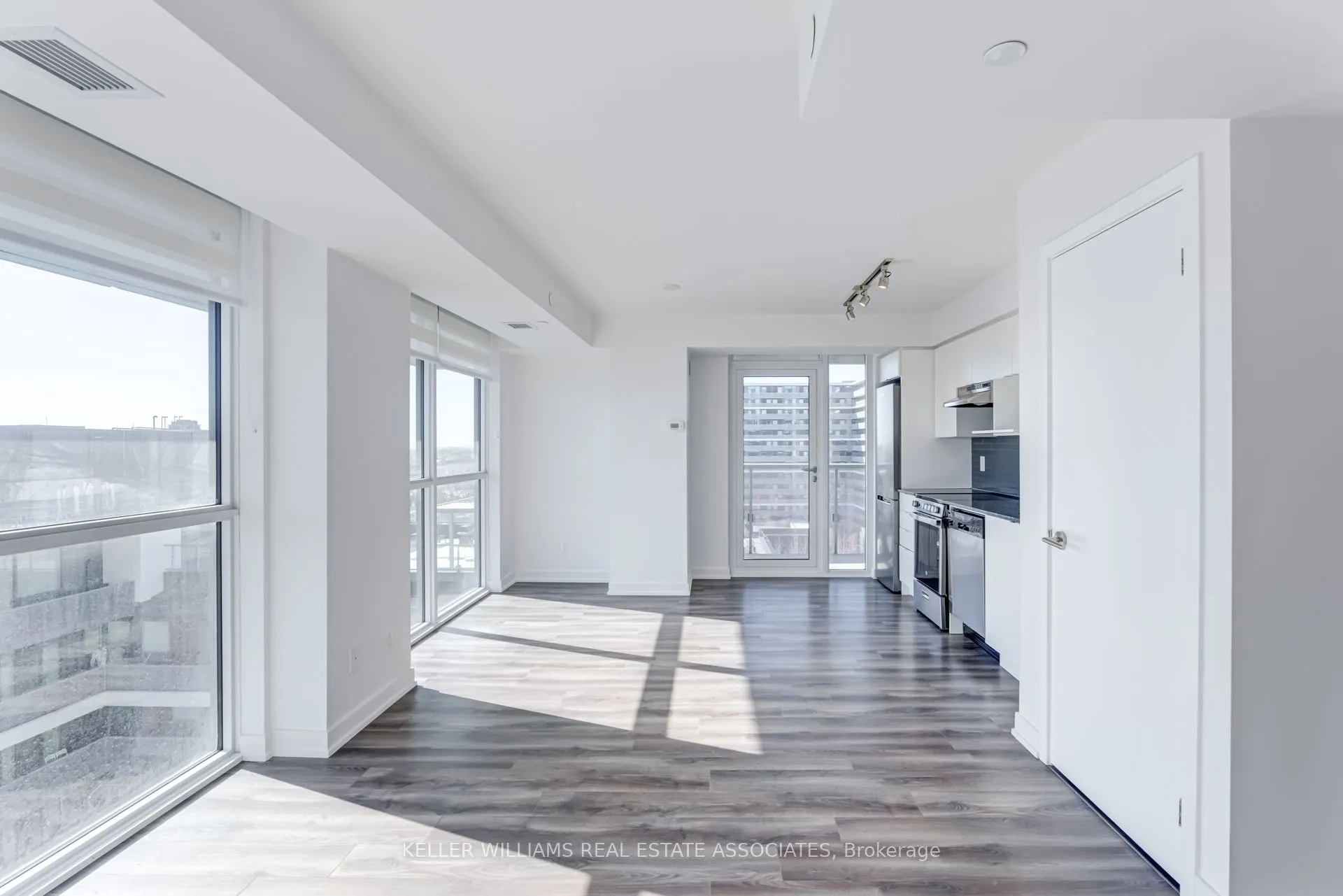 120 Varna Drive #1017