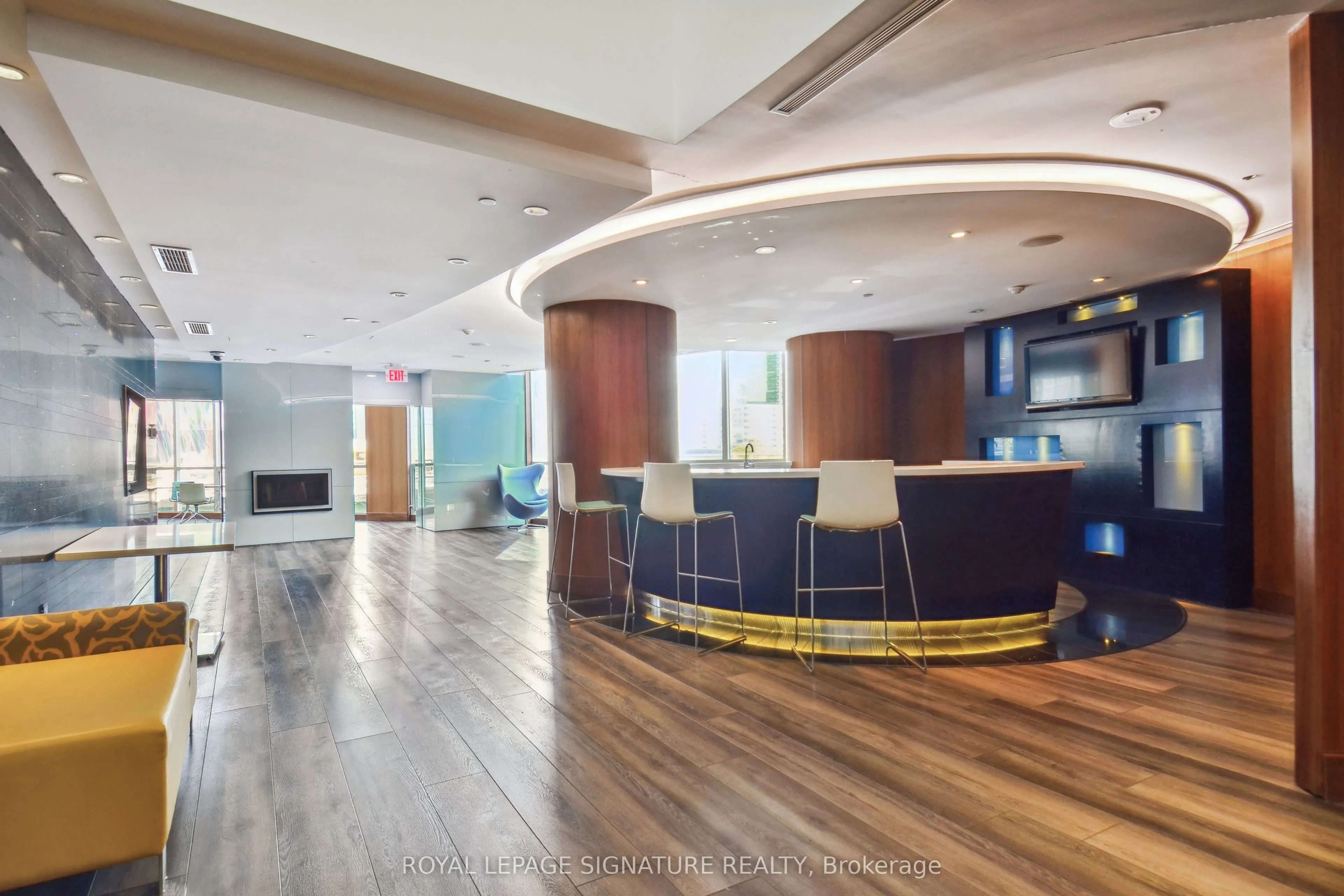 38 Dan Leckie Way, #223