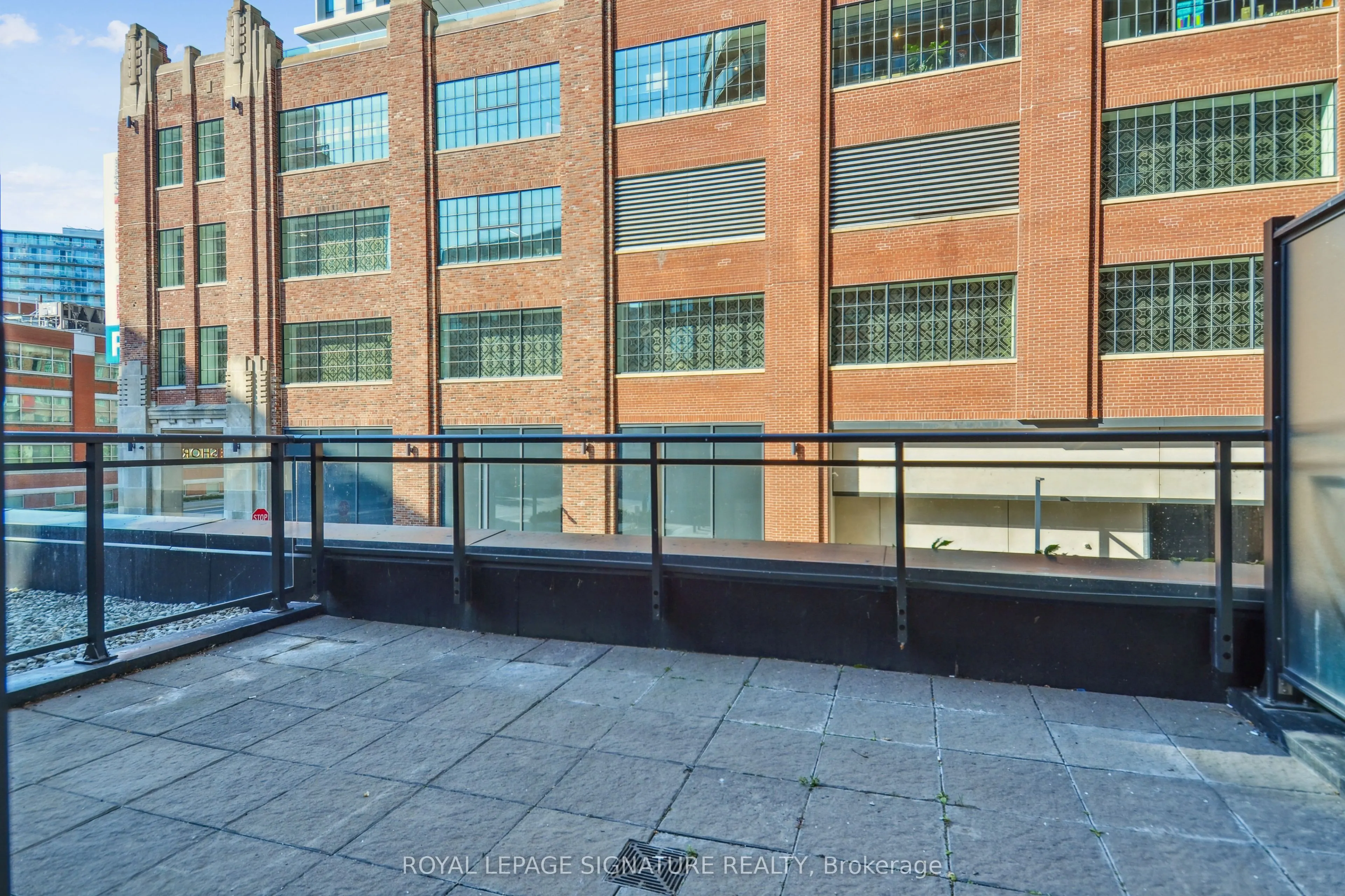 38 Dan Leckie Way, #223