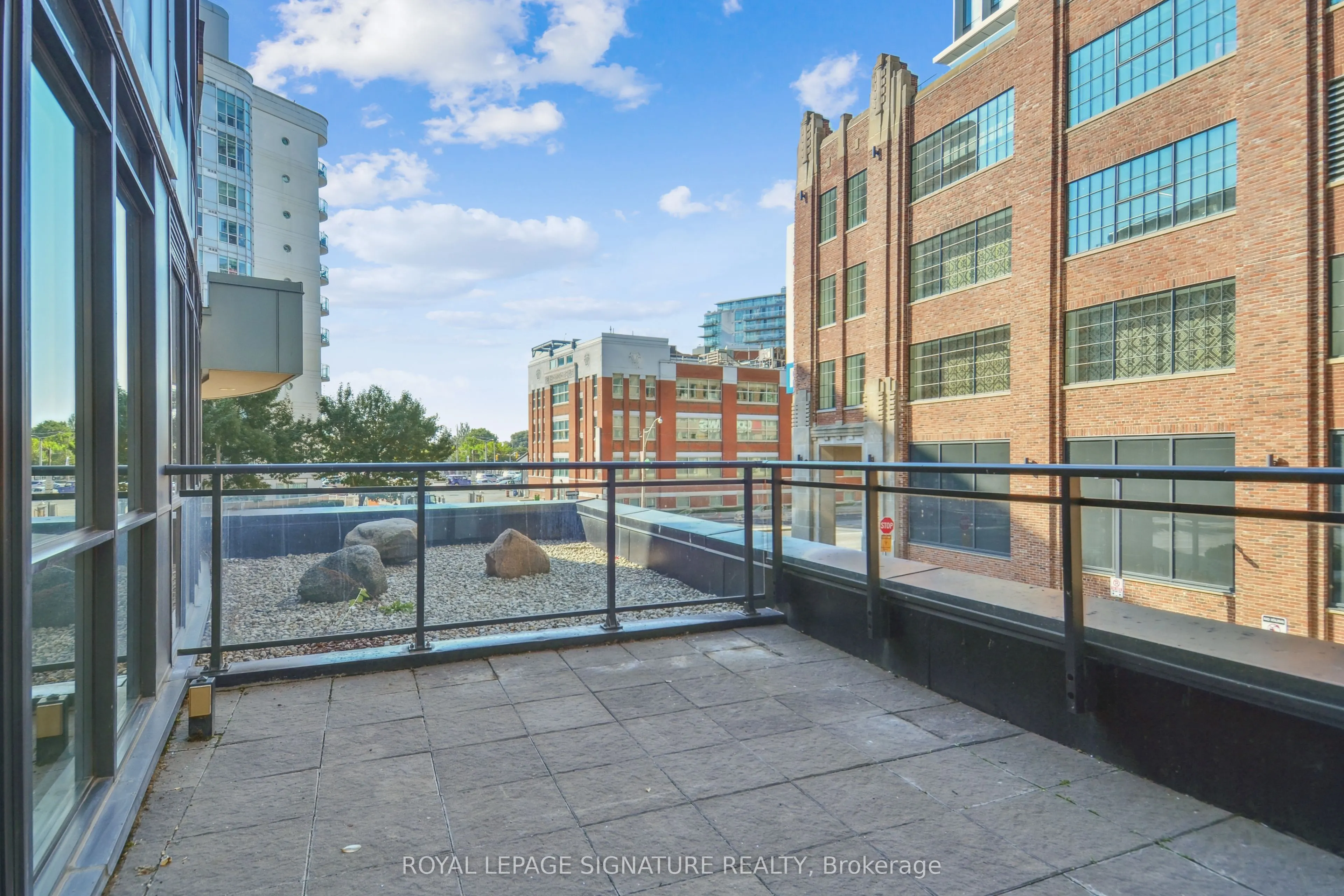 38 Dan Leckie Way, #223