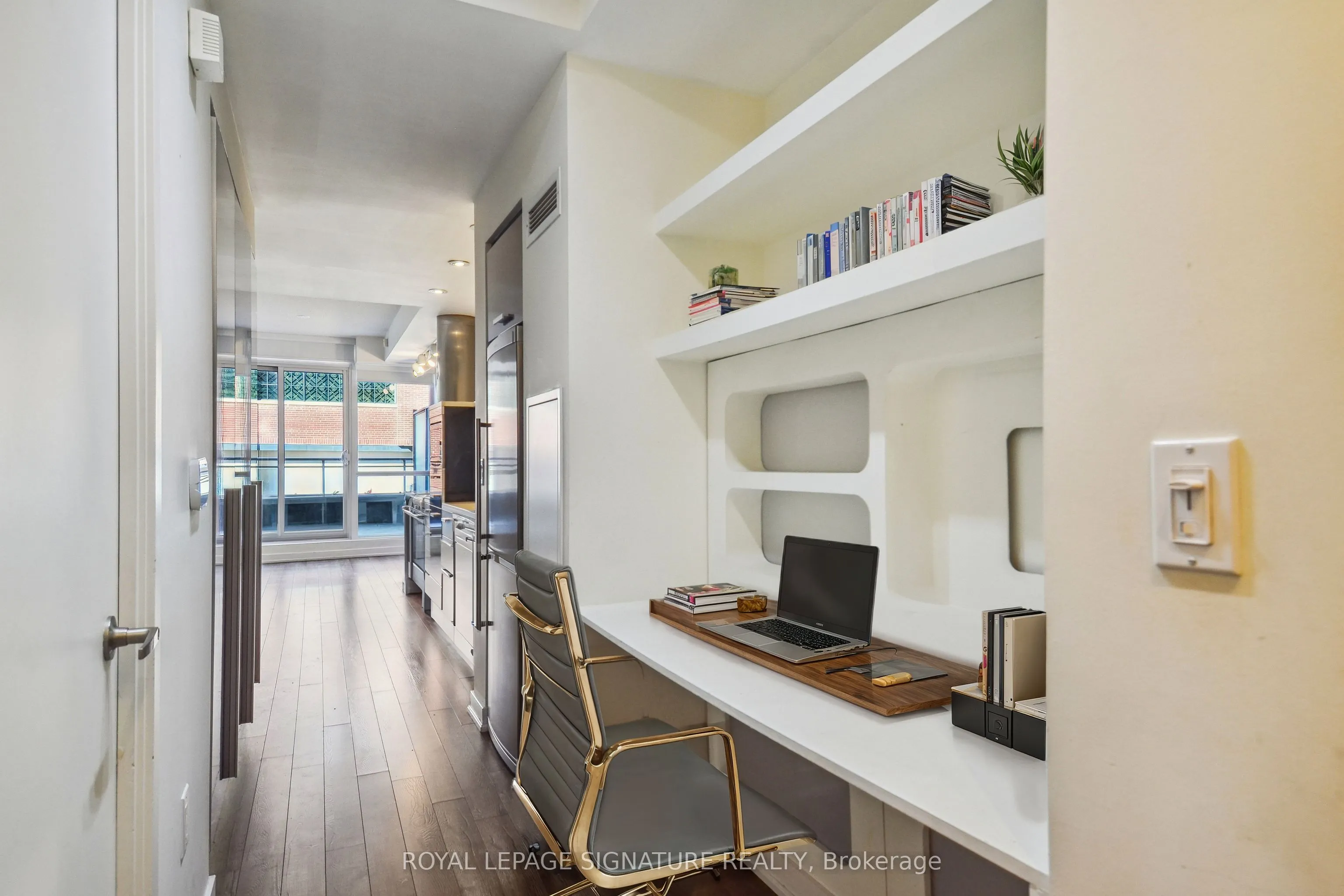 38 Dan Leckie Way, #223