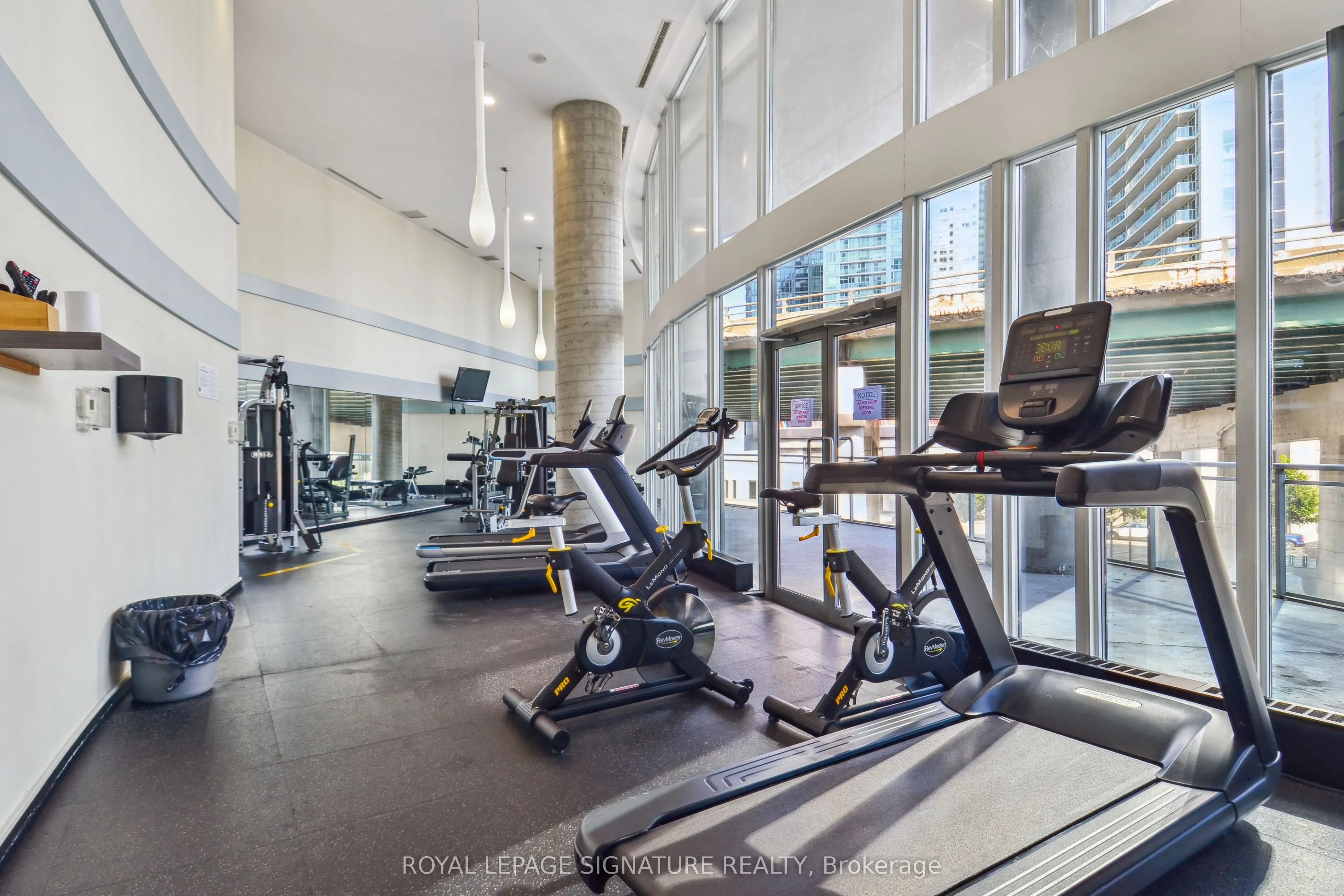 38 Dan Leckie Way, #223