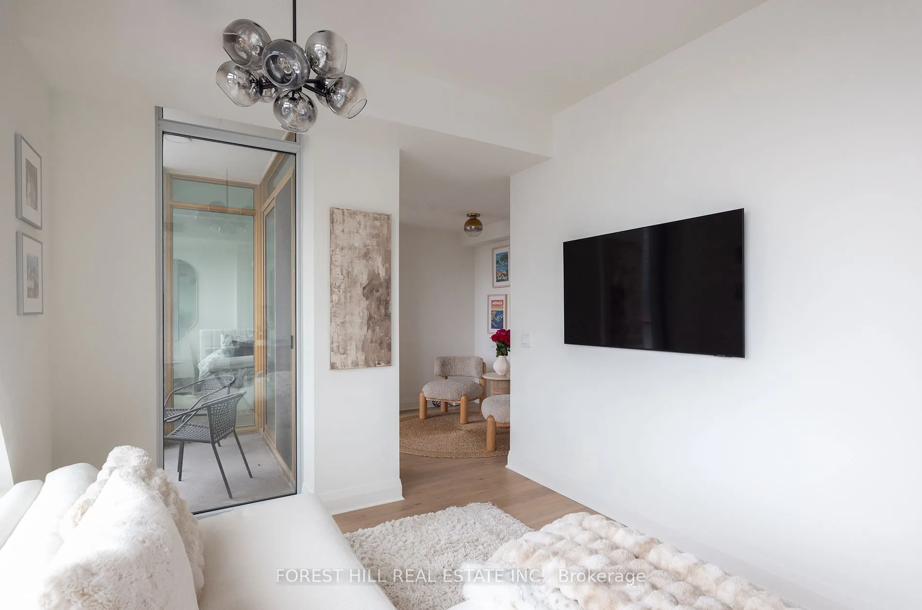 151 Avenue Road #510