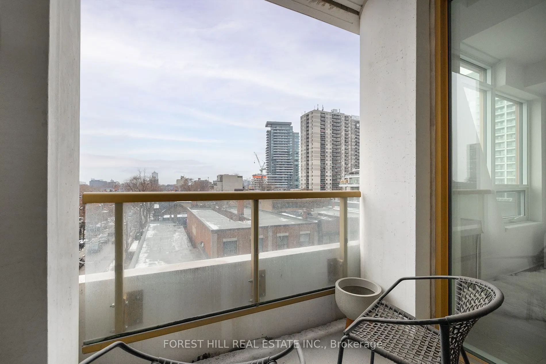 151 Avenue Road #510