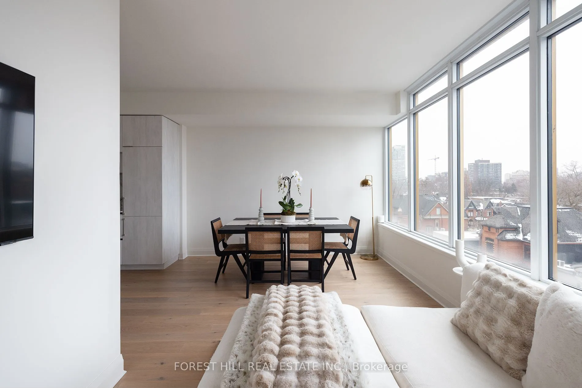 151 Avenue Road #510