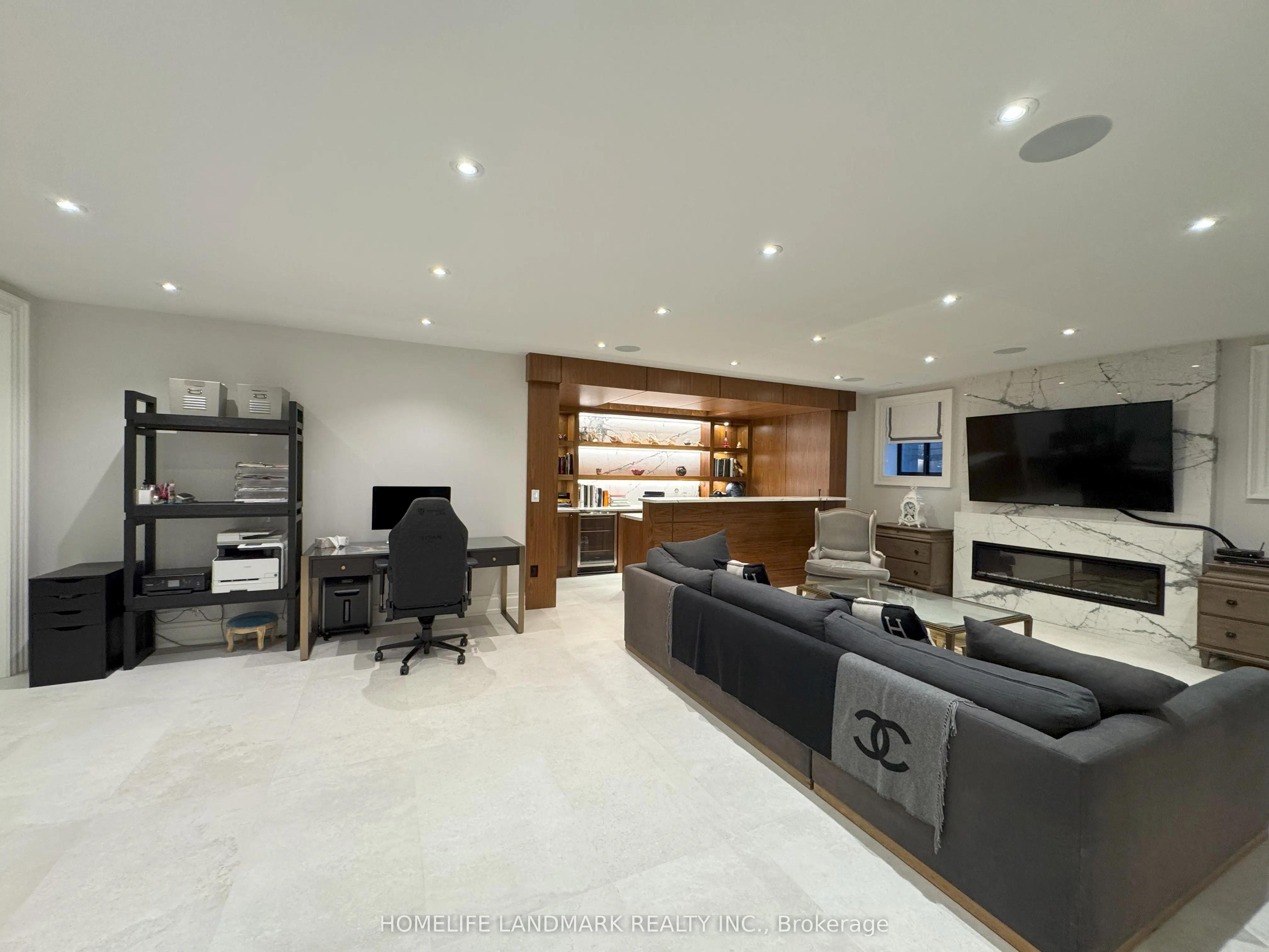 42 Foursome Crescent