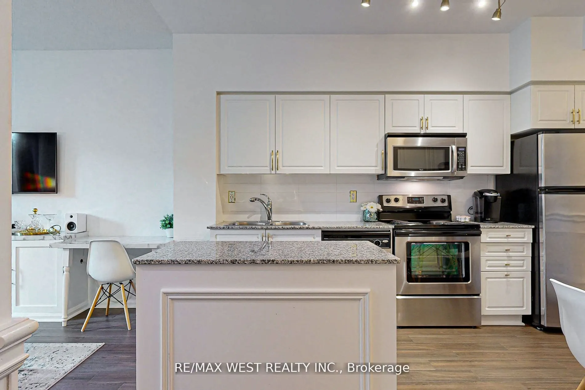 209 Fort York Boulevard #355