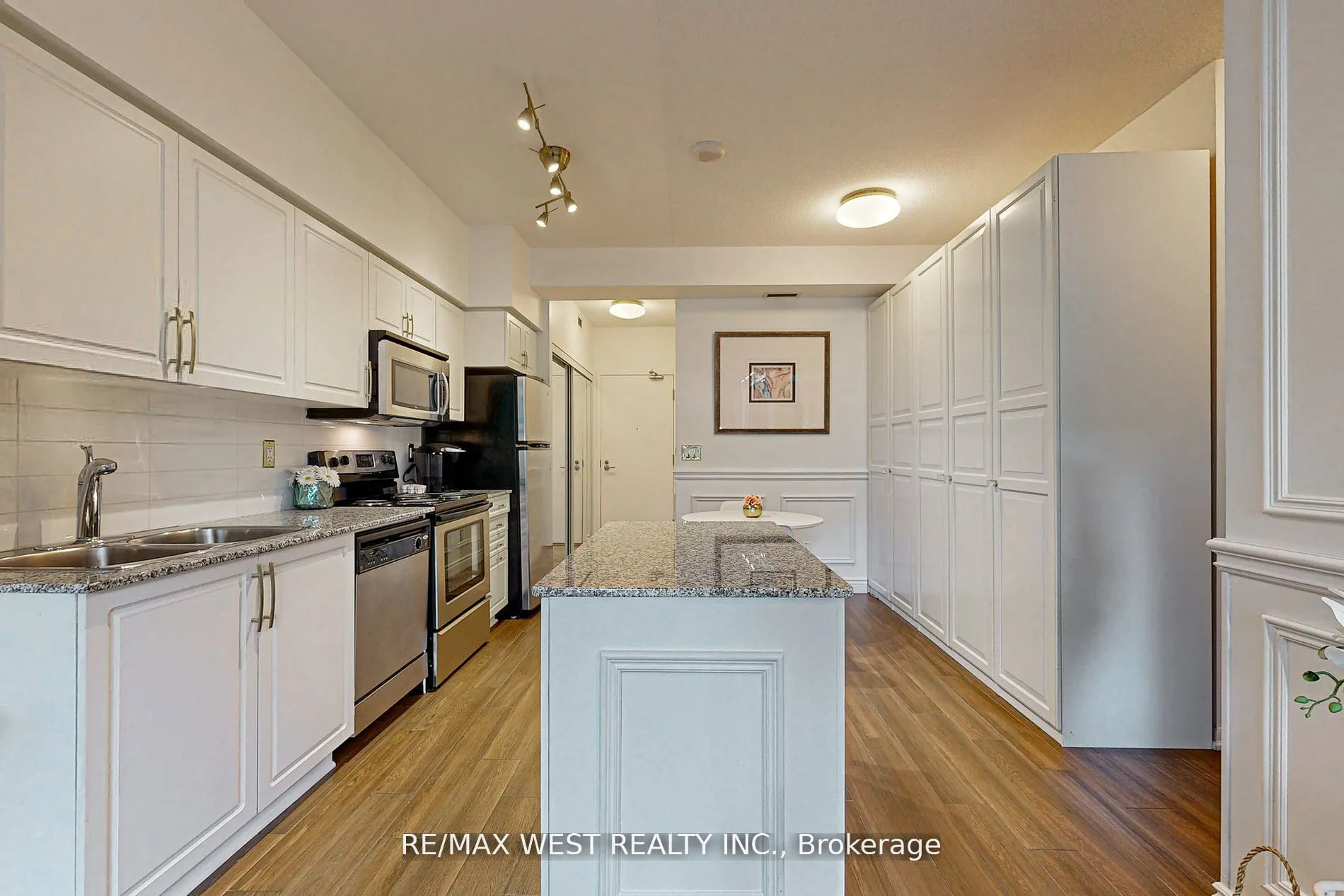 209 Fort York Boulevard #355
