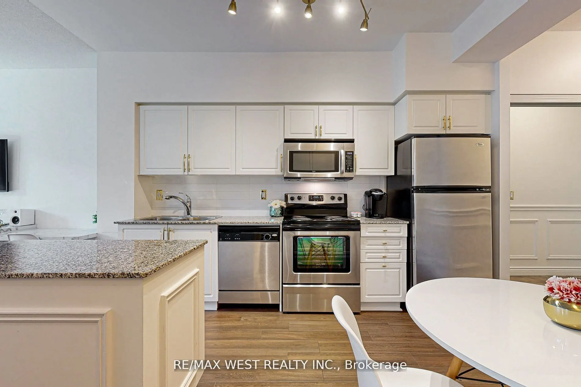 209 Fort York Boulevard #355