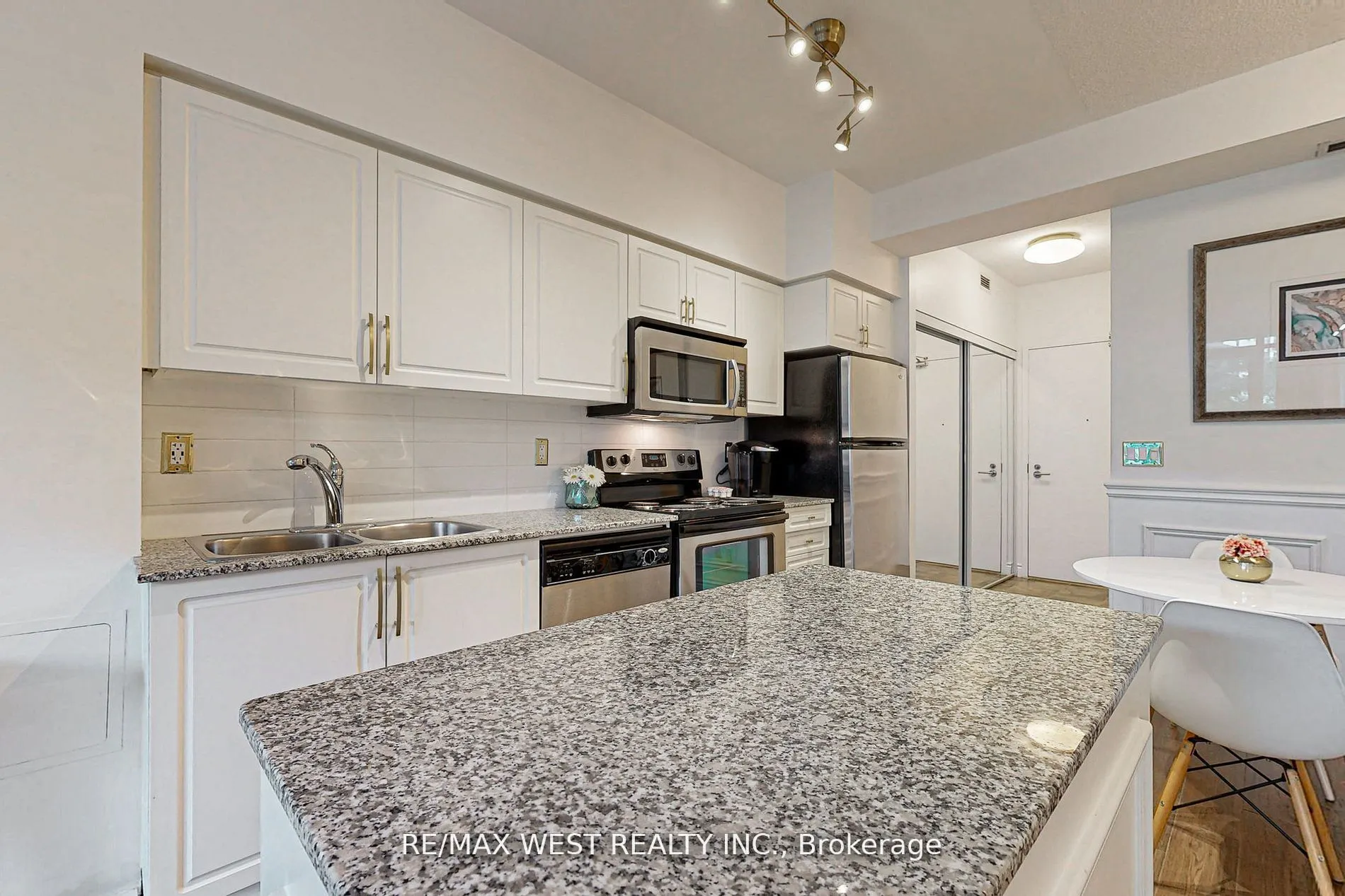 209 Fort York Boulevard #355