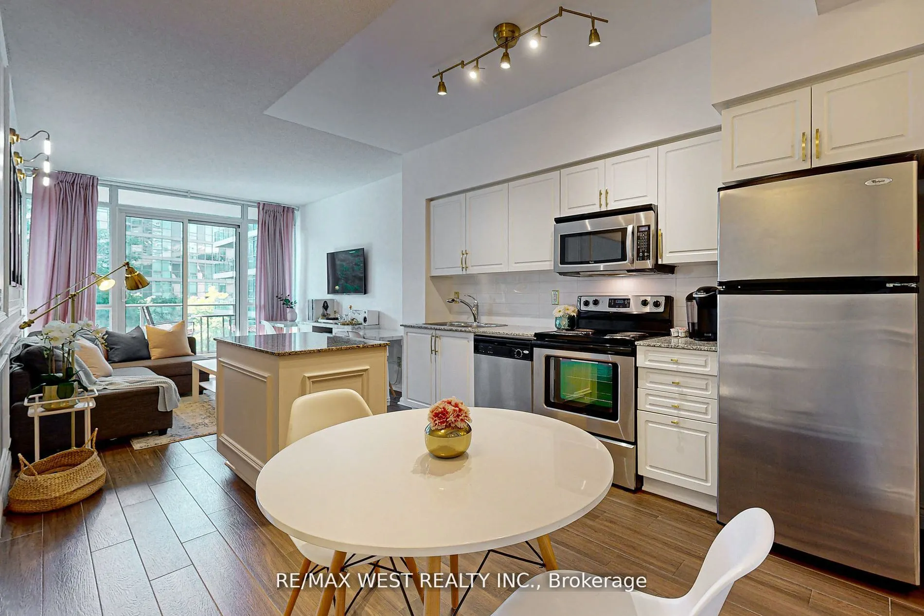 209 Fort York Boulevard #355