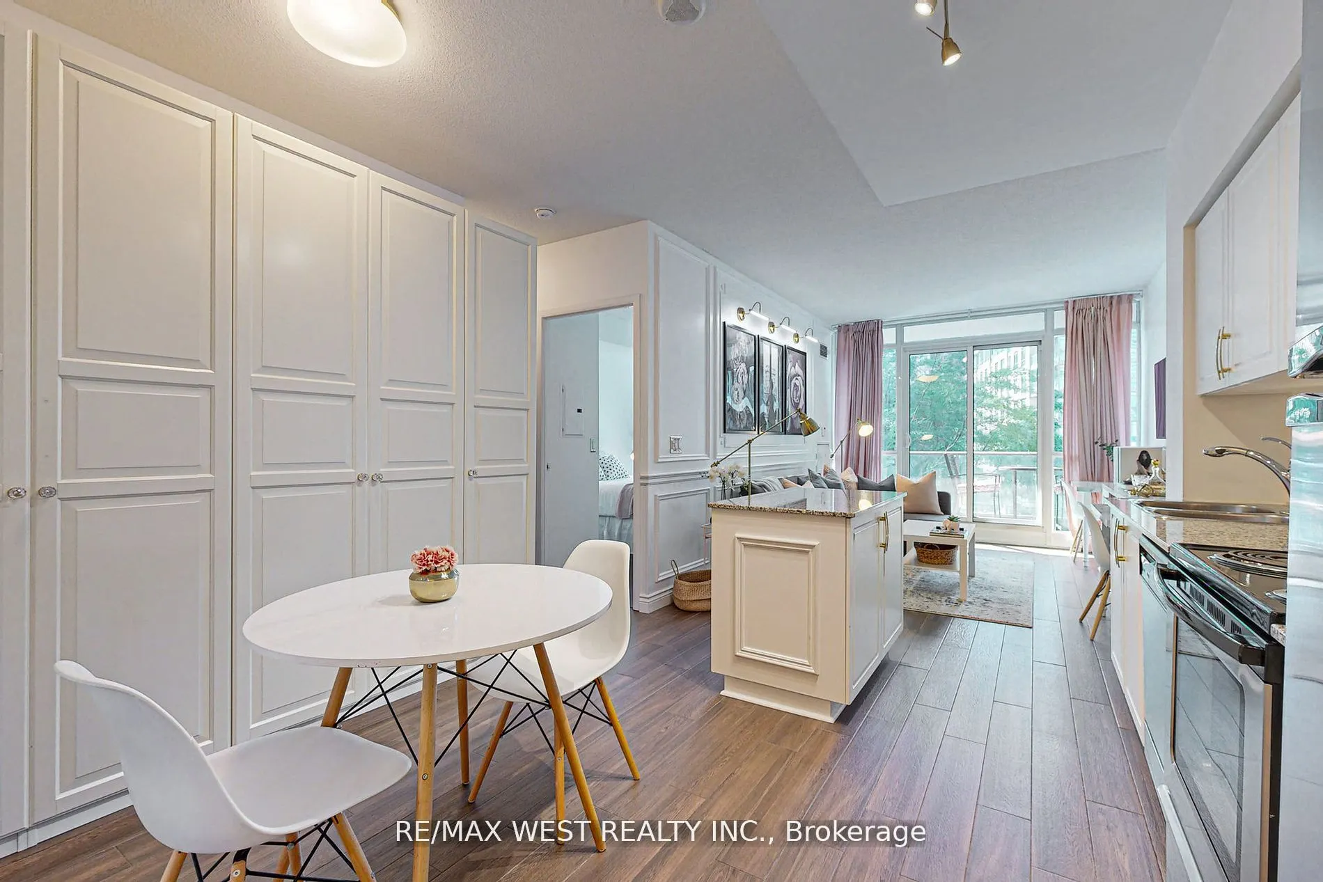 209 Fort York Boulevard #355