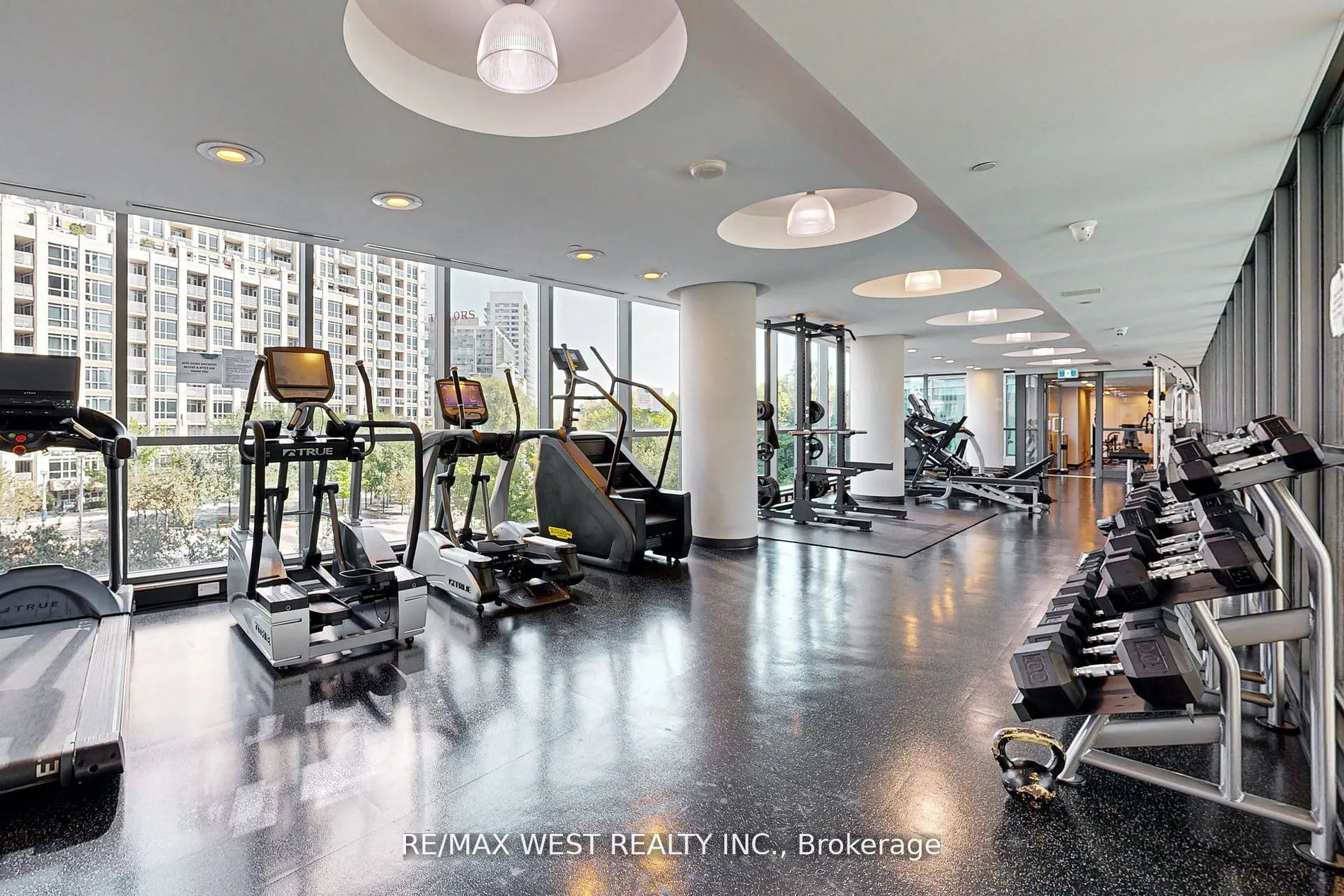 209 Fort York Boulevard #355