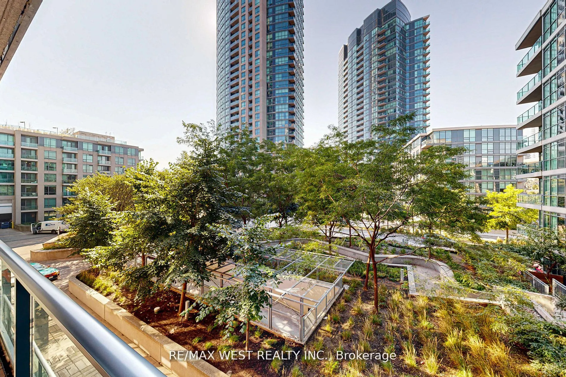 209 Fort York Boulevard #355