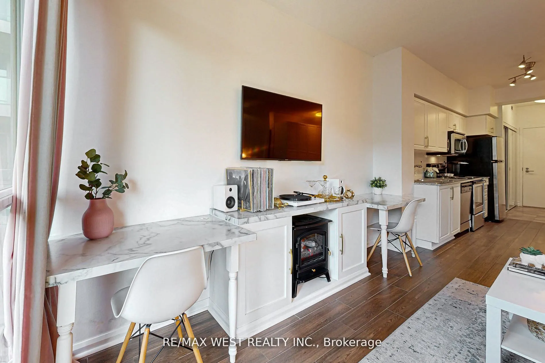 209 Fort York Boulevard #355
