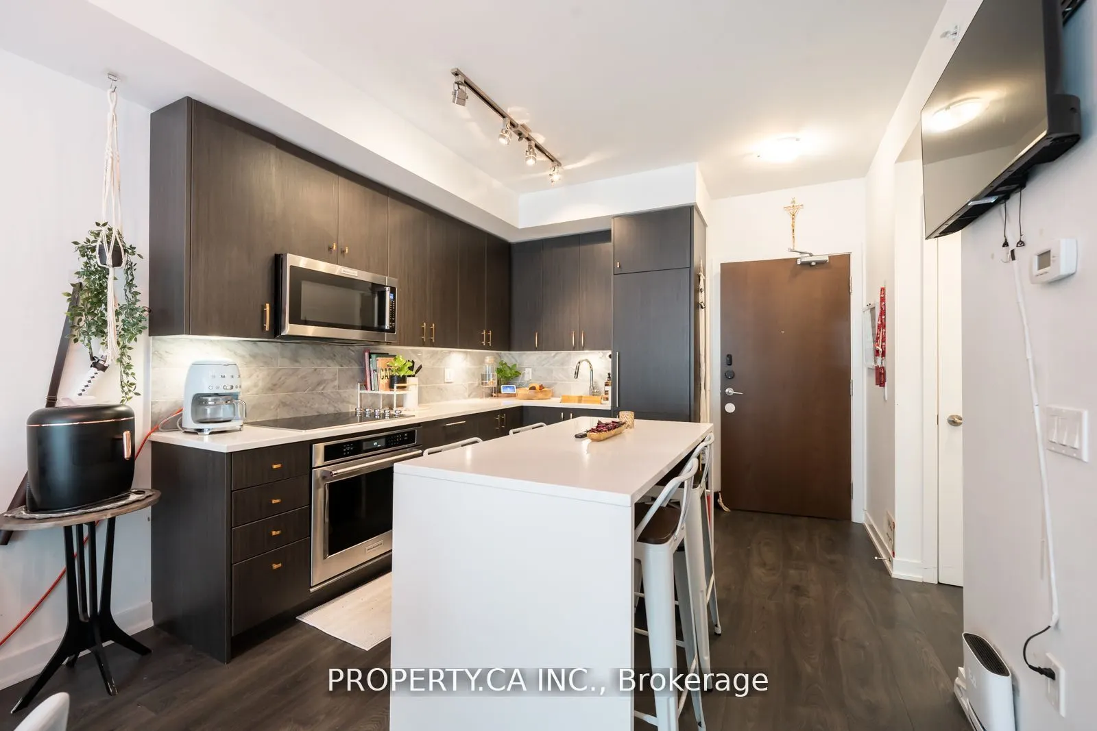 38 Iannuzzi Street, #304