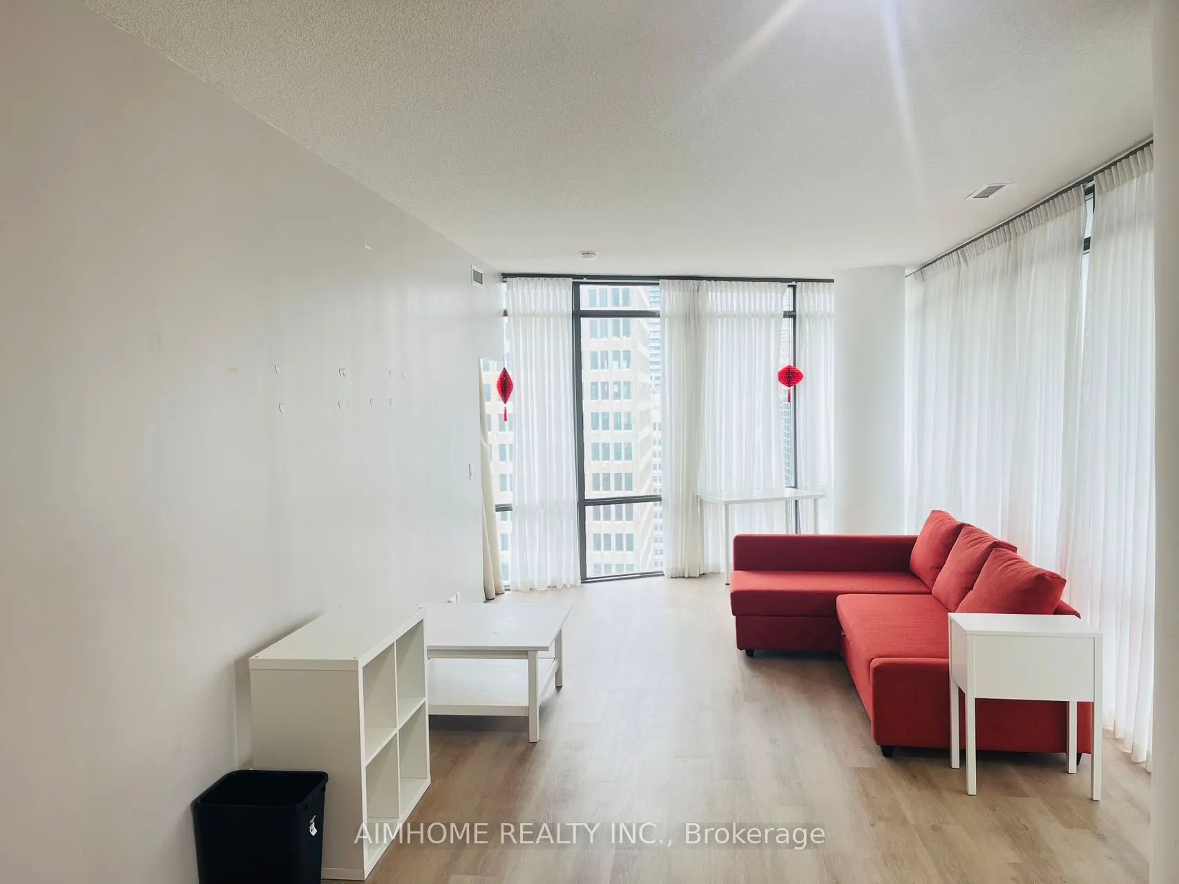 832 Bay Street, #2405