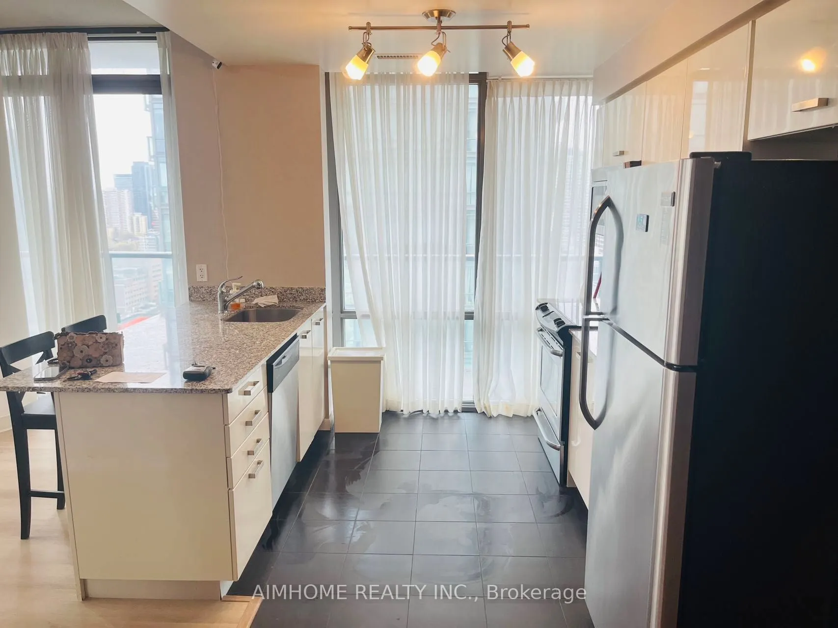 832 Bay Street, #2405