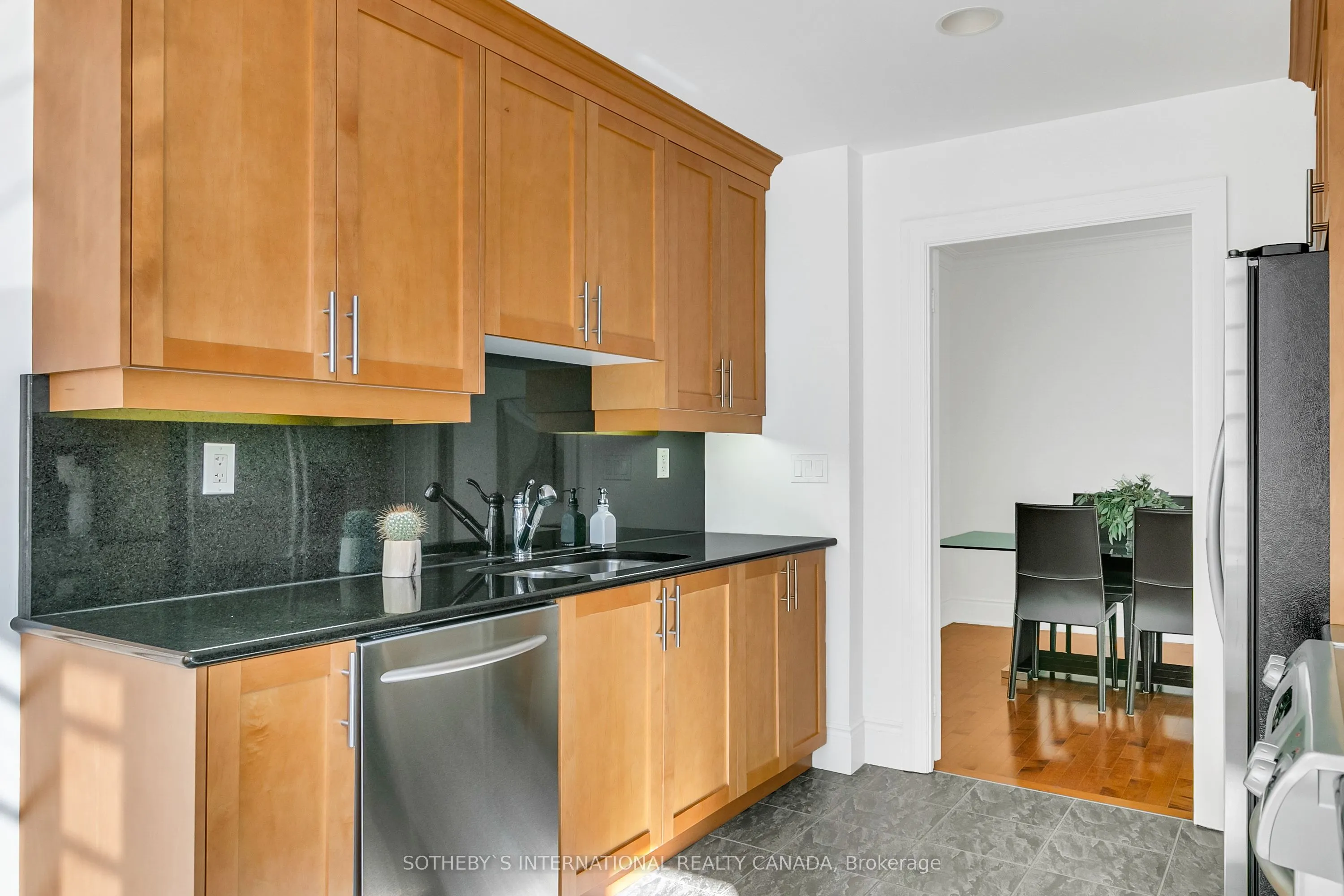 55 Delisle Avenue #903