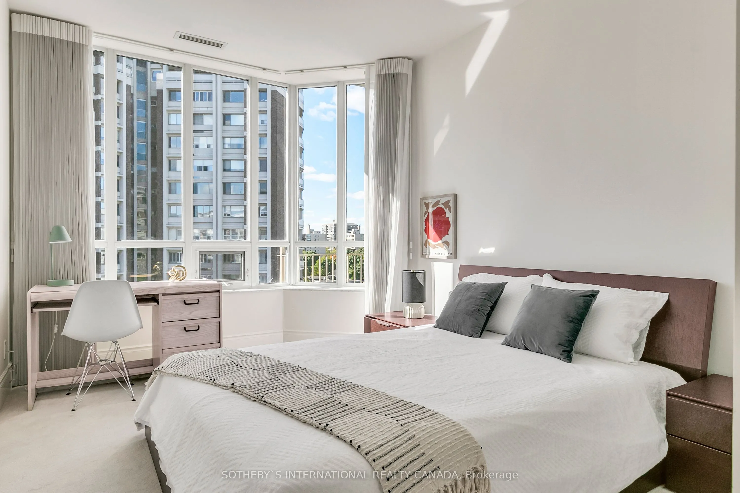 55 Delisle Avenue #903
