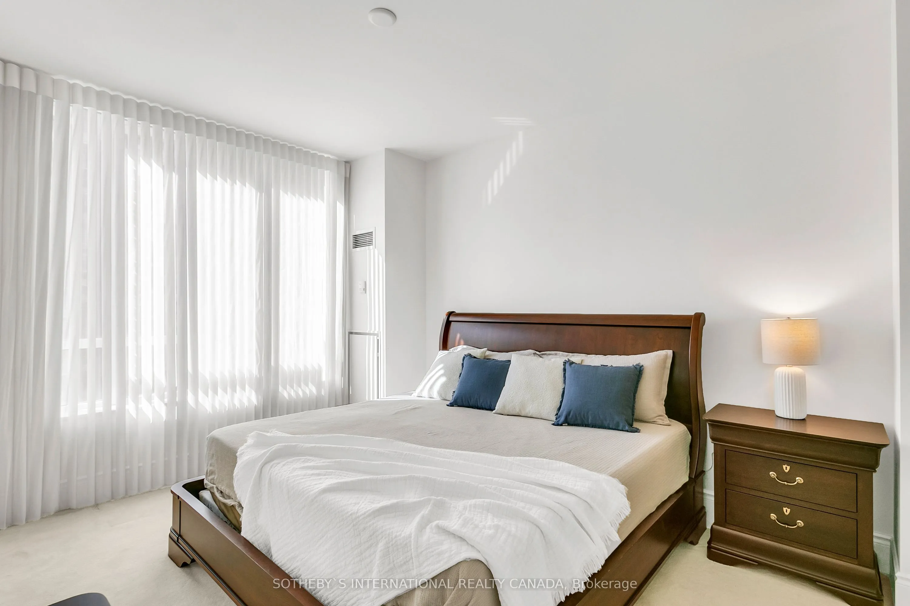 55 Delisle Avenue #903
