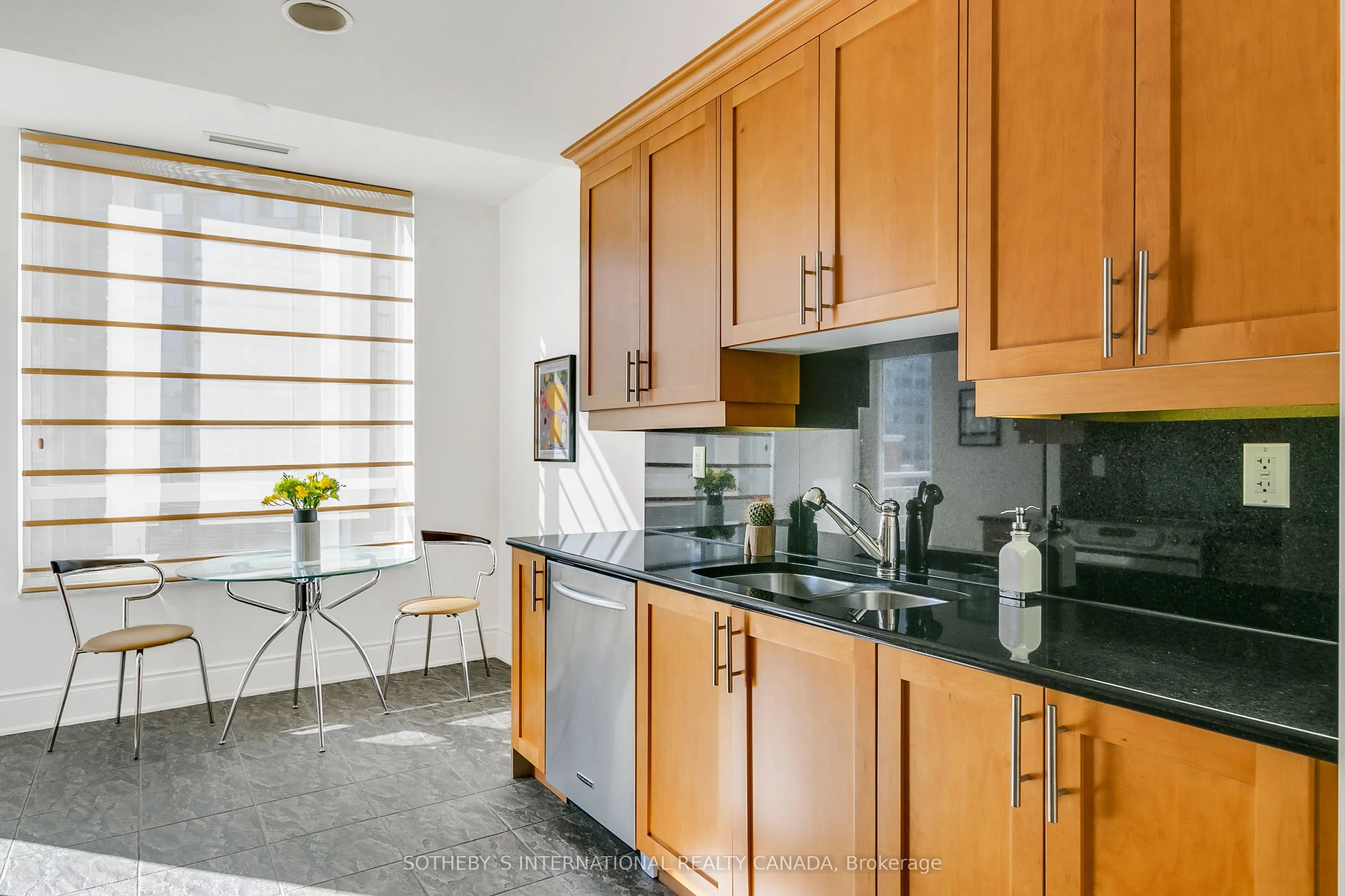 55 Delisle Avenue #903