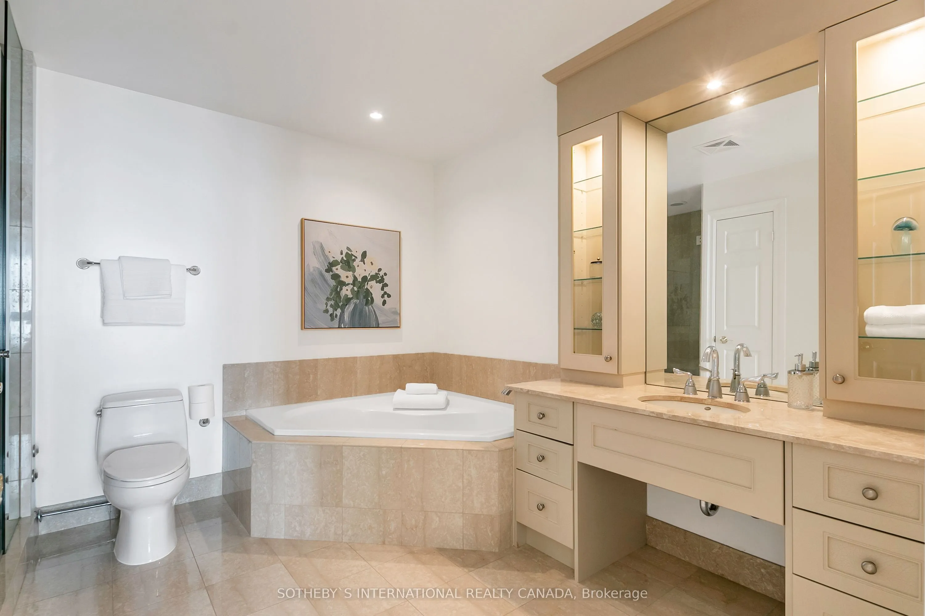 55 Delisle Avenue #903