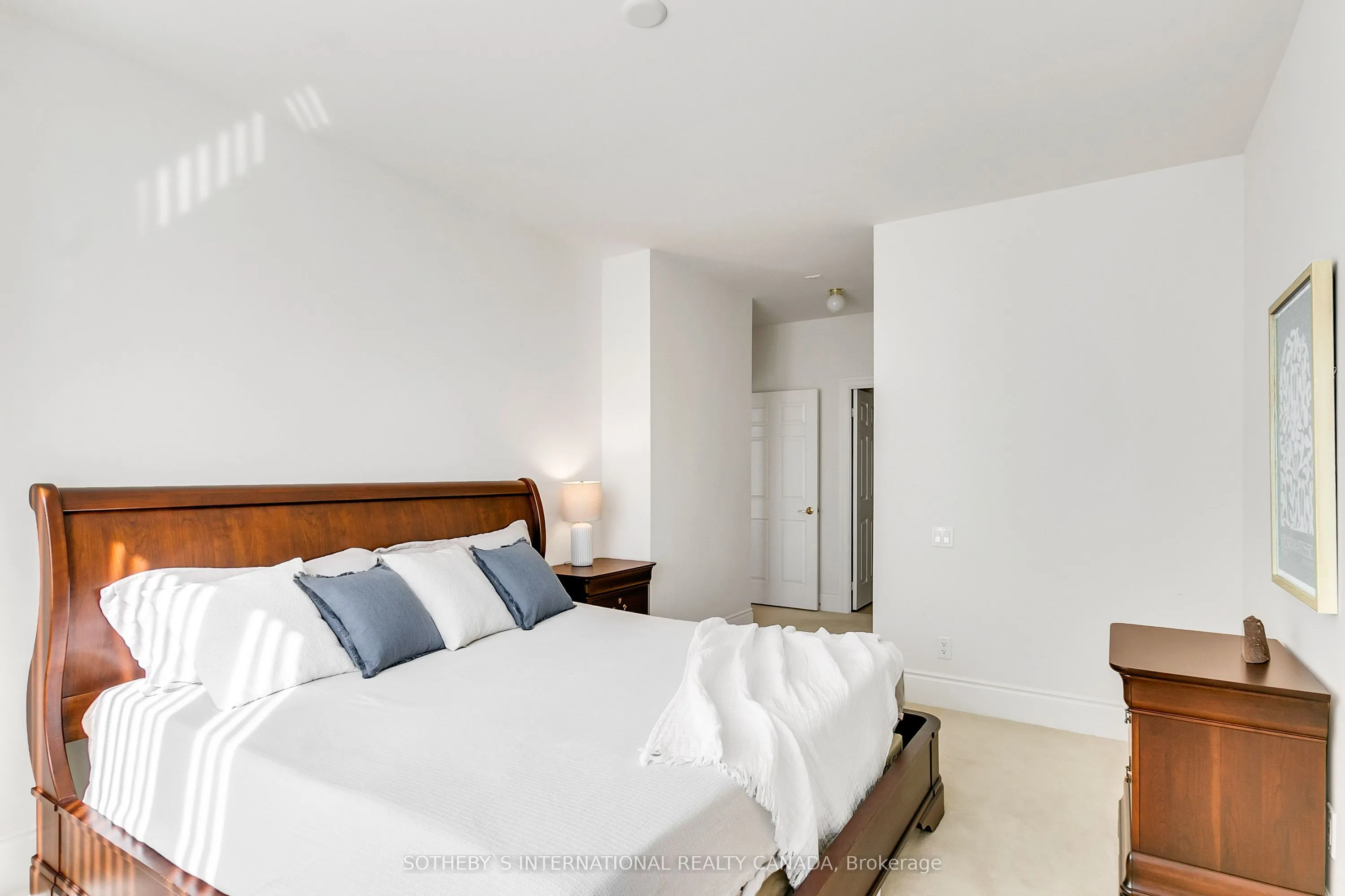 55 Delisle Avenue #903