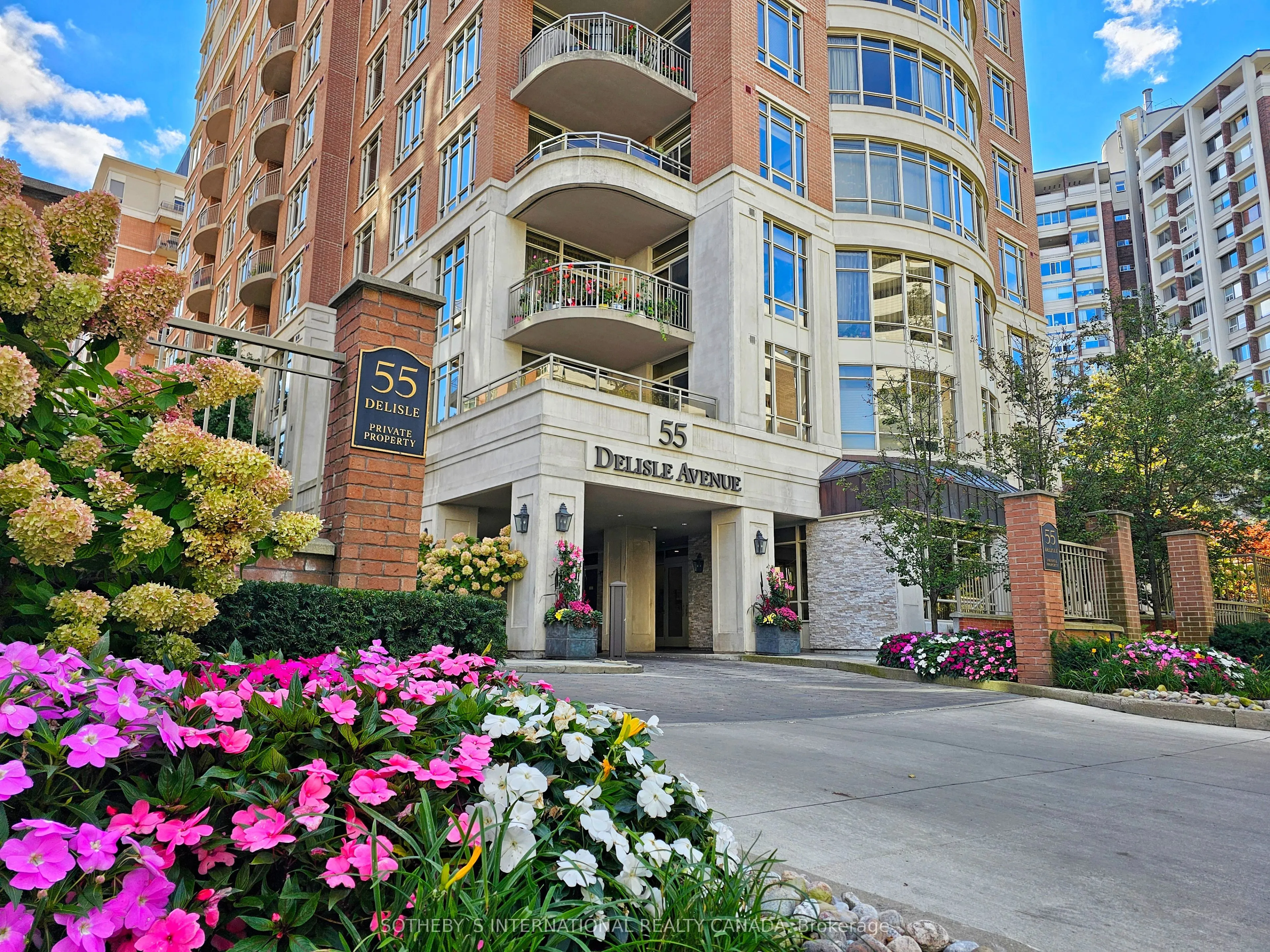 55 Delisle Avenue #903