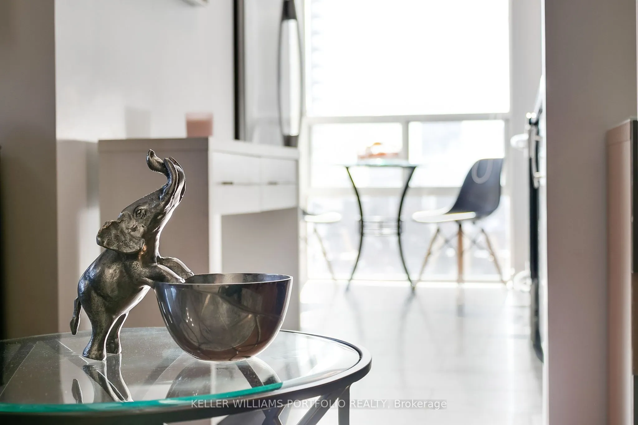 43 Eglinton Avenue E, #1009