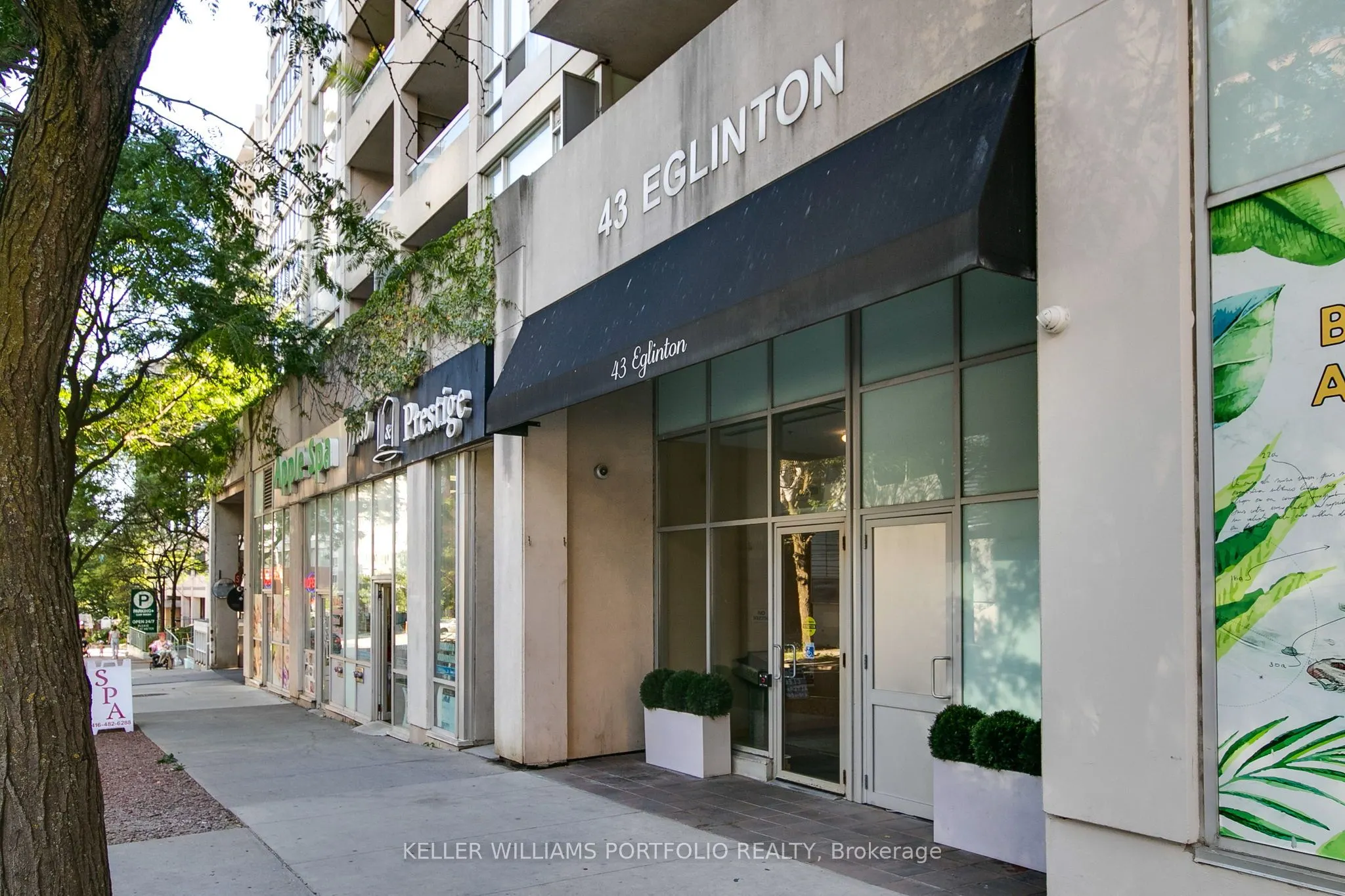 43 Eglinton Avenue E, #1009