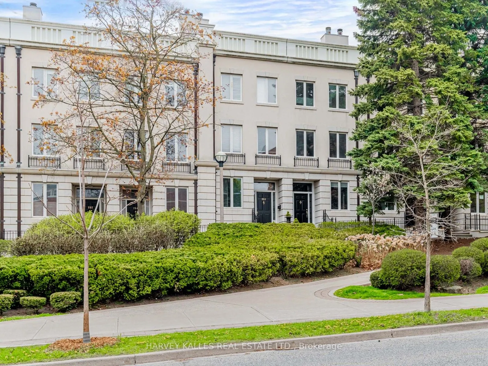 258 Spadina Road
