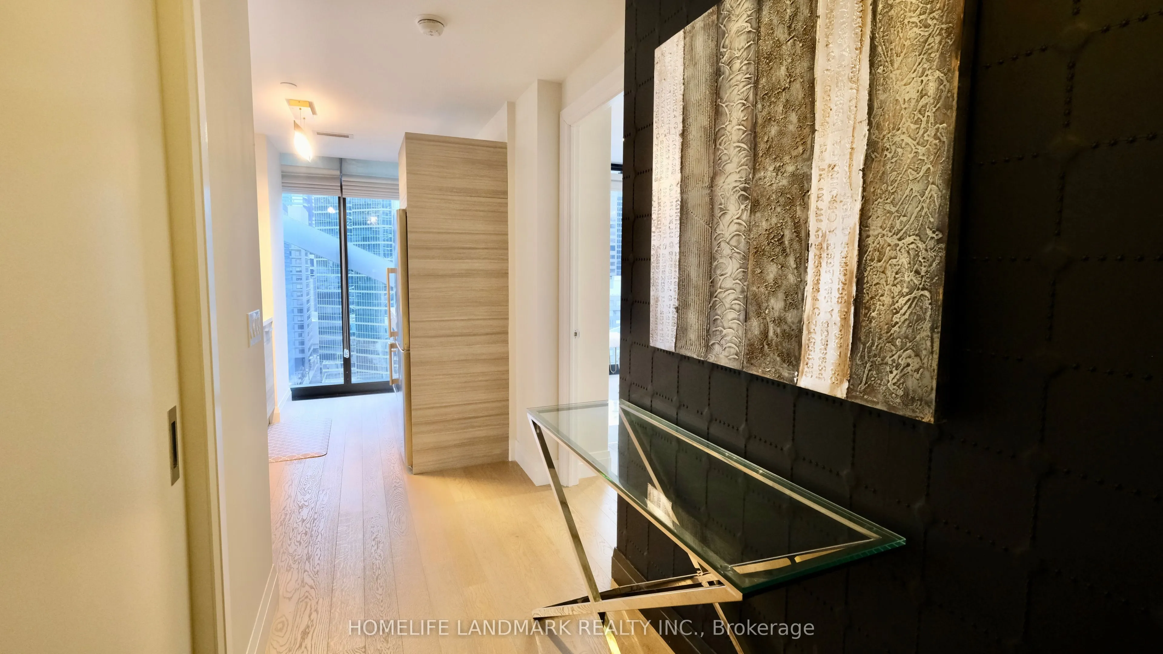 224 King Street W #1403