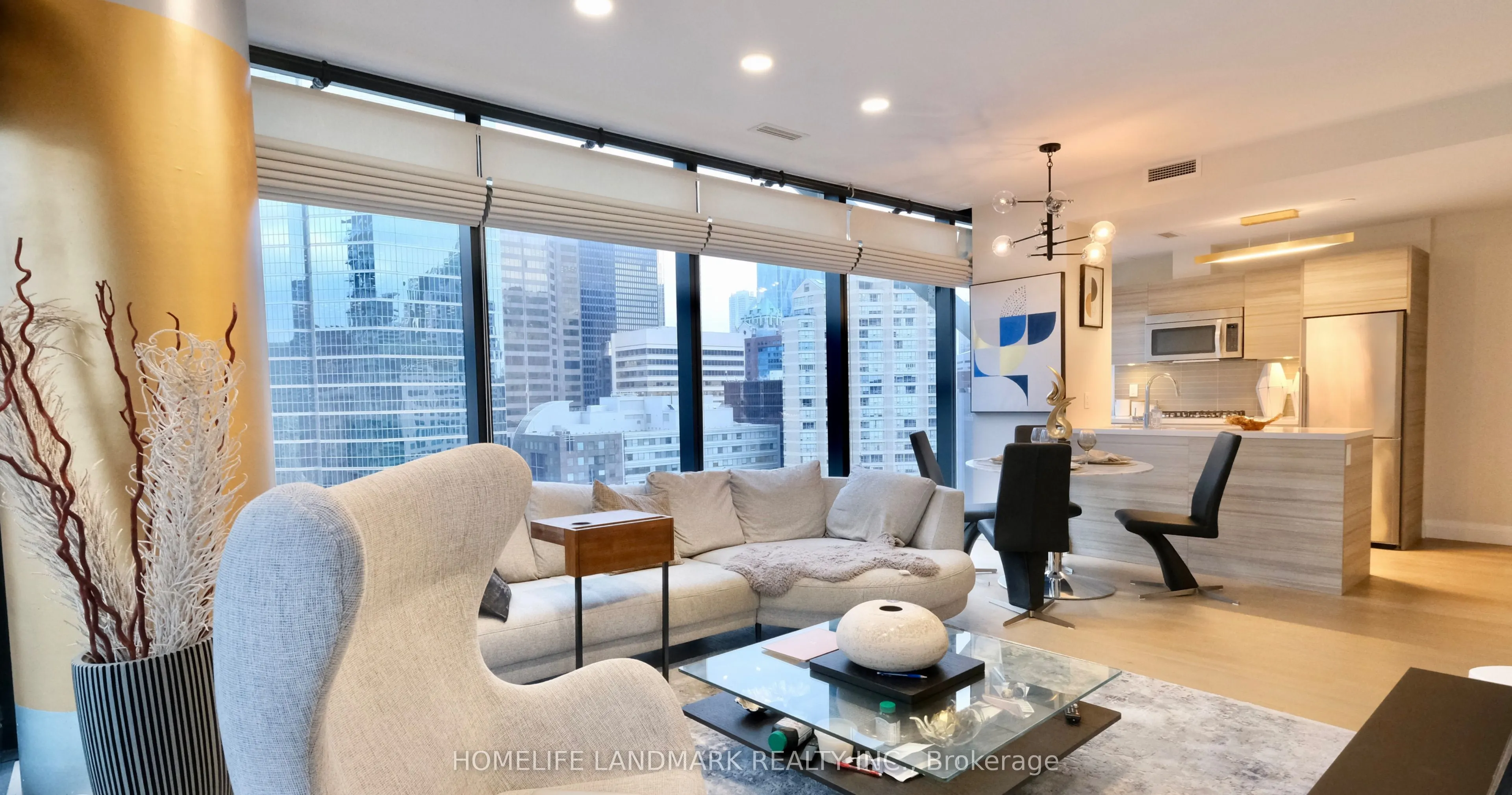 224 King Street W #1403